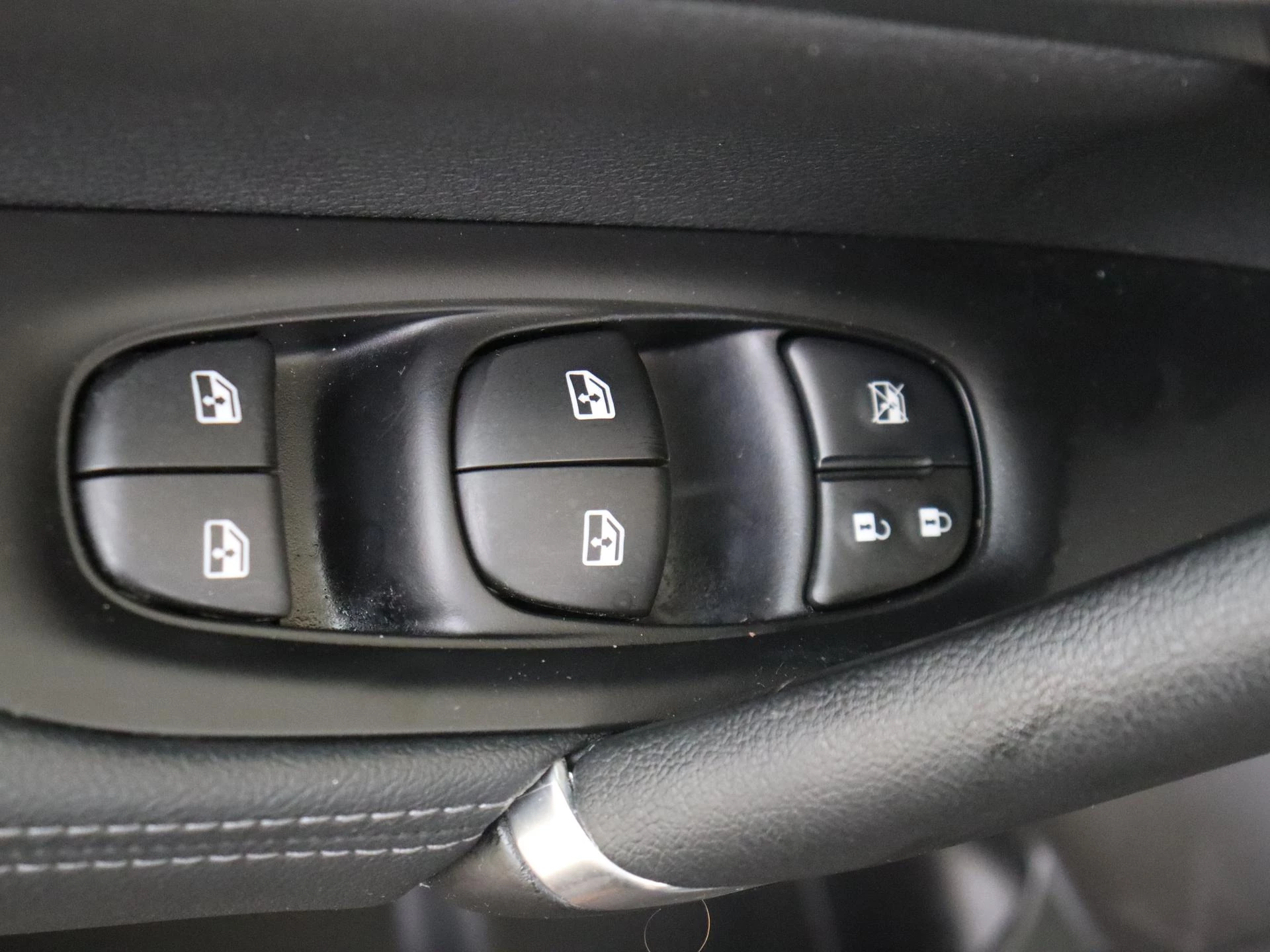 Nissan QASHQAI 1.3 DIG-T Premium Edition