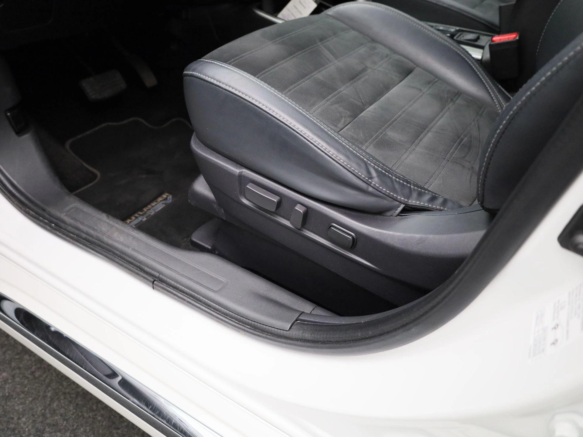 Mitsubishi-Outlander-image-27