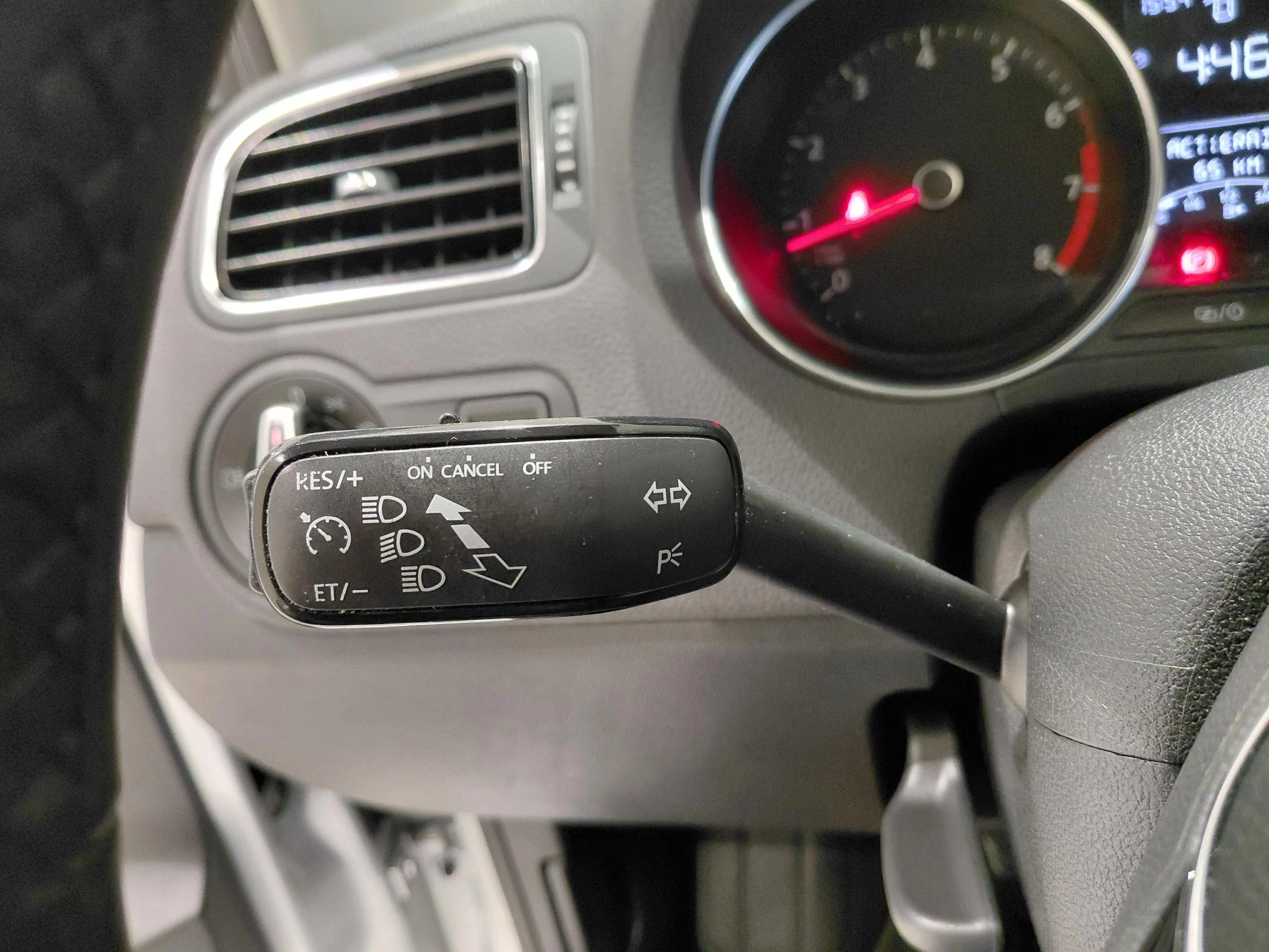 Volkswagen Polo 1.2 TSI Comfortline Business R