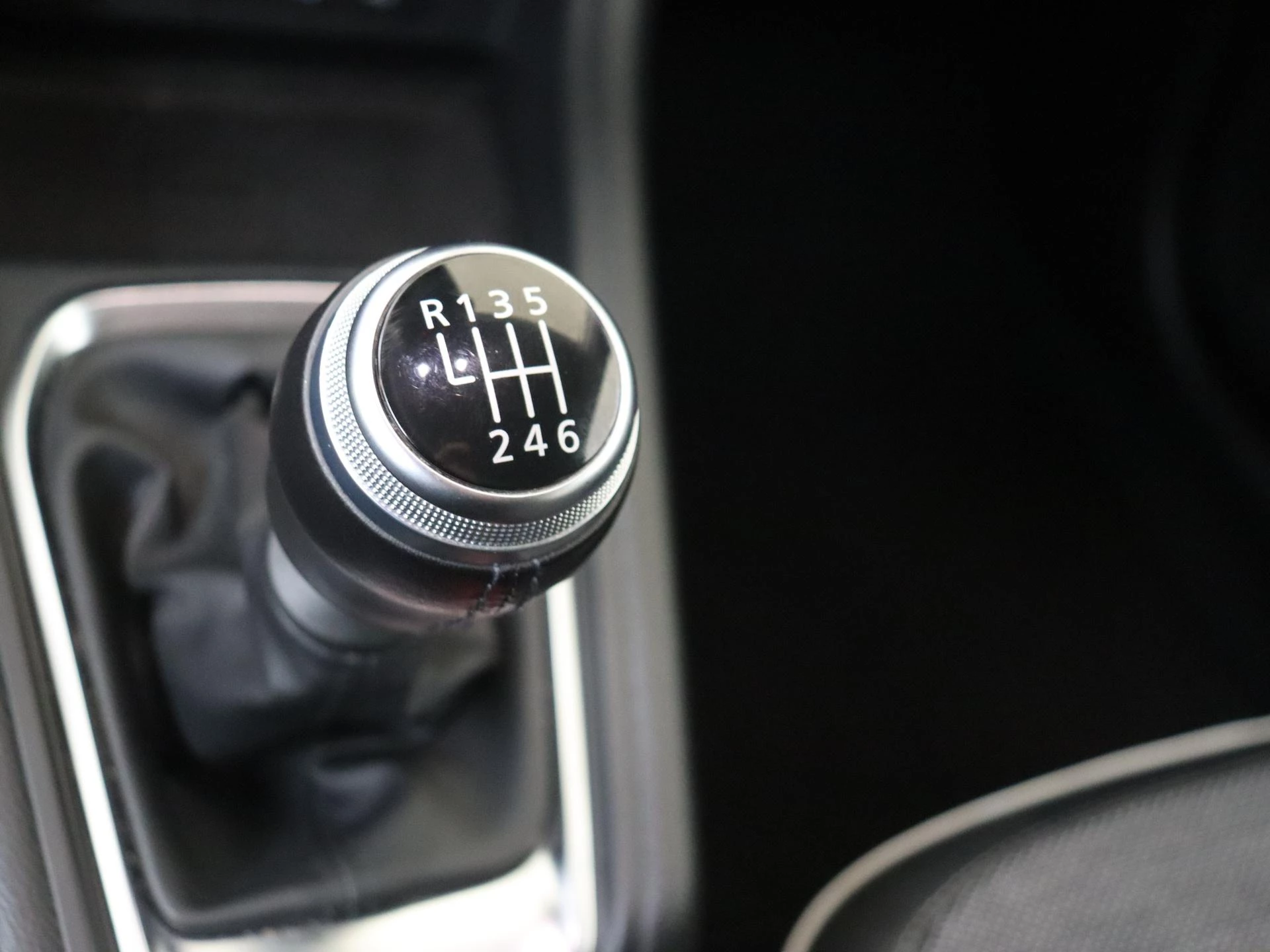 Renault-Captur-image-18