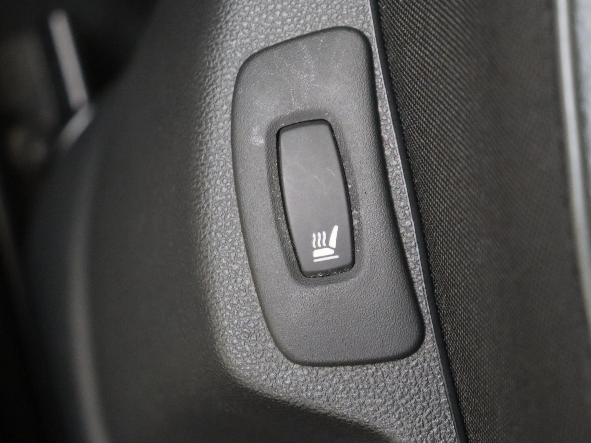 Renault-Captur-image-24