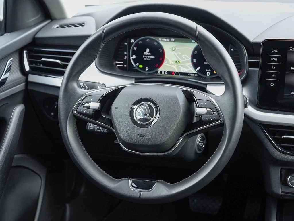 Škoda Kamiq 1,0 TSI DSG Ambition,LED,ACC,ALU Kamera,Climatronic,Park-Pilot