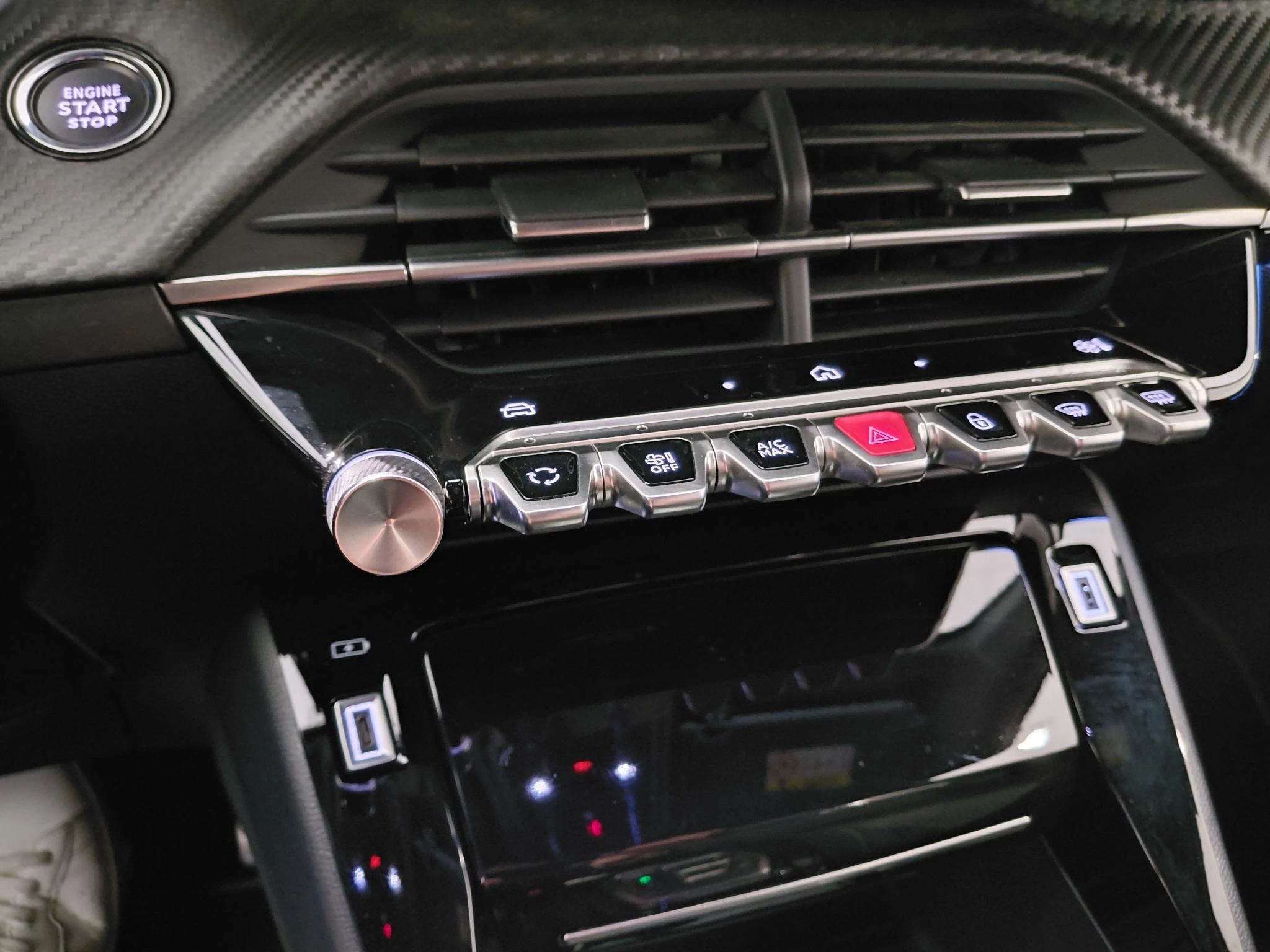 Peugeot-208-image-15