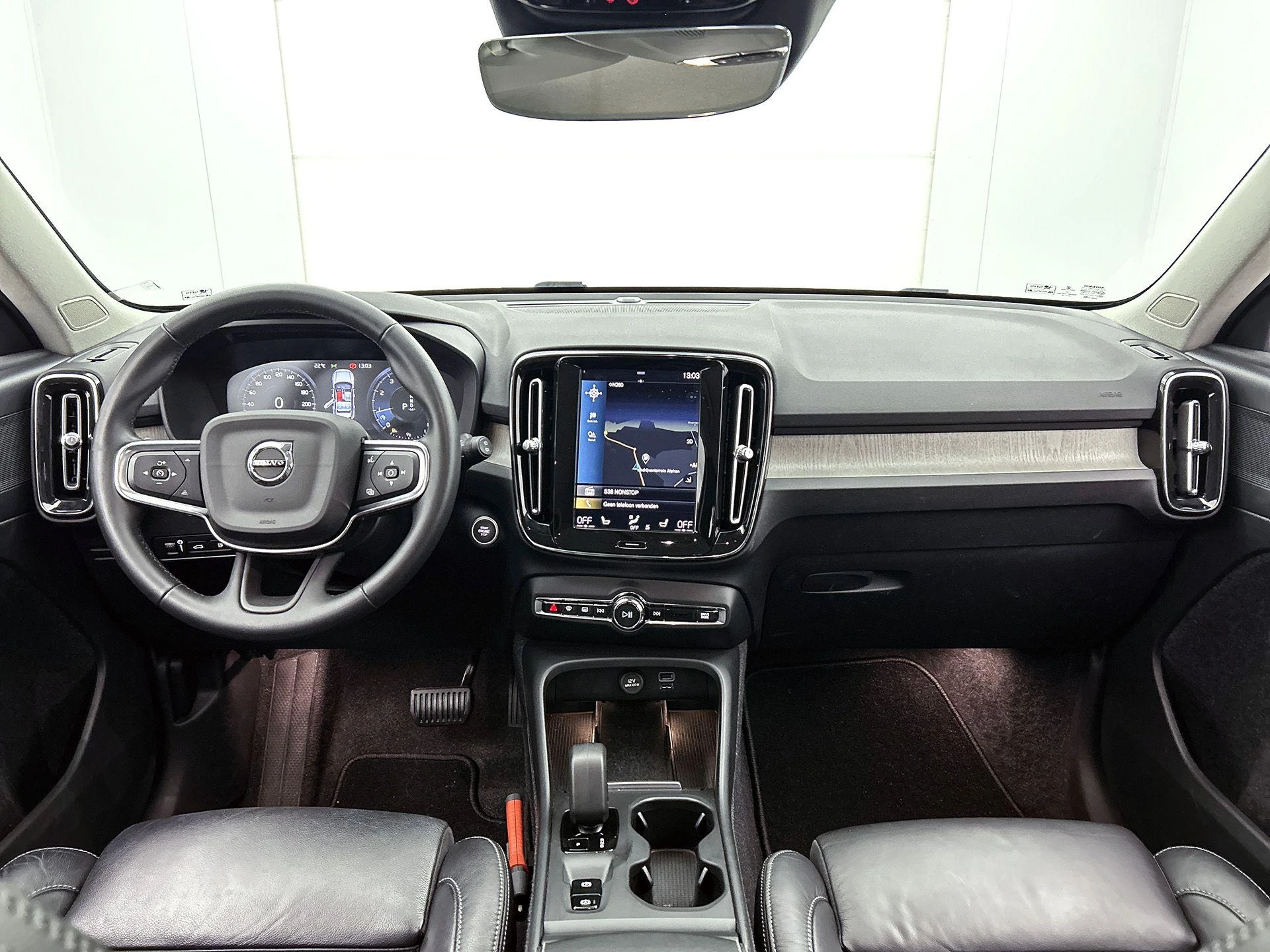 Volvo-XC40-image-21