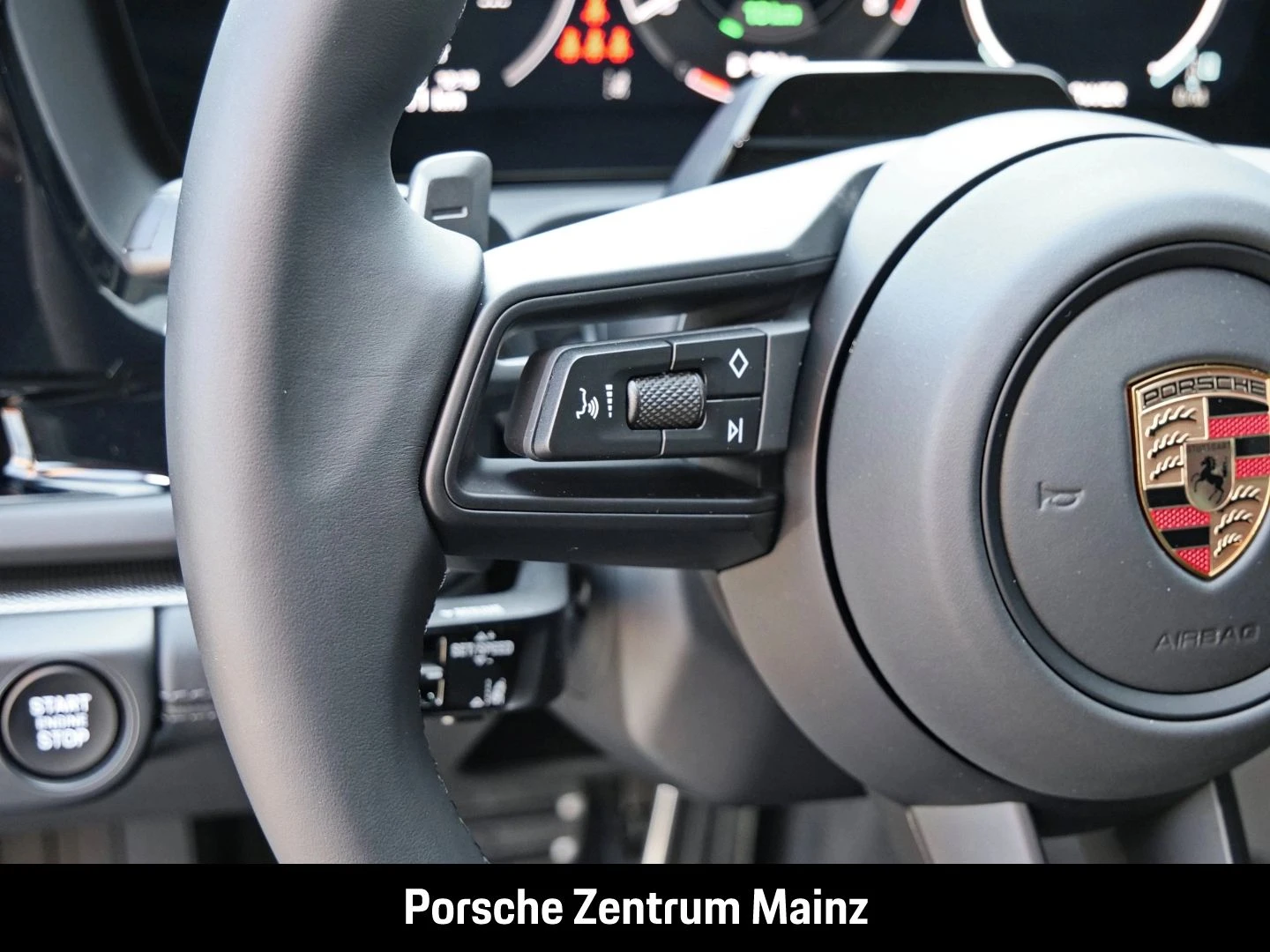 Porsche-Panamera-image-16
