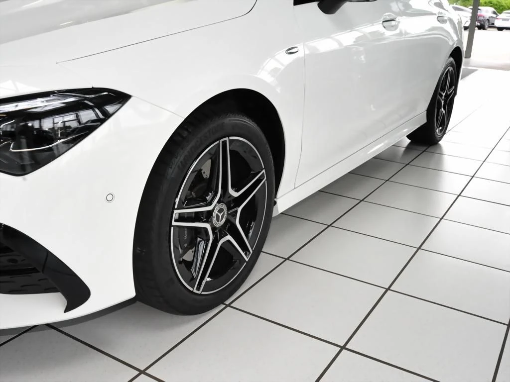 Mercedes-Benz-CLA 250 e-image-6