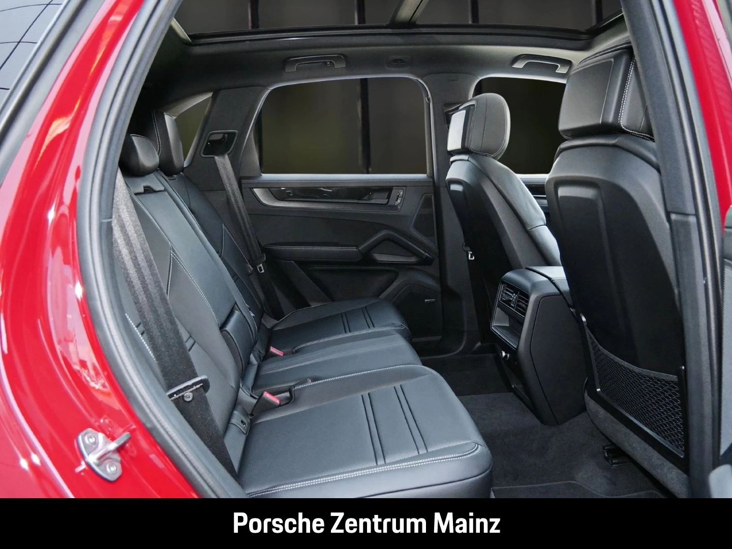 Porsche-Cayenne-image-14