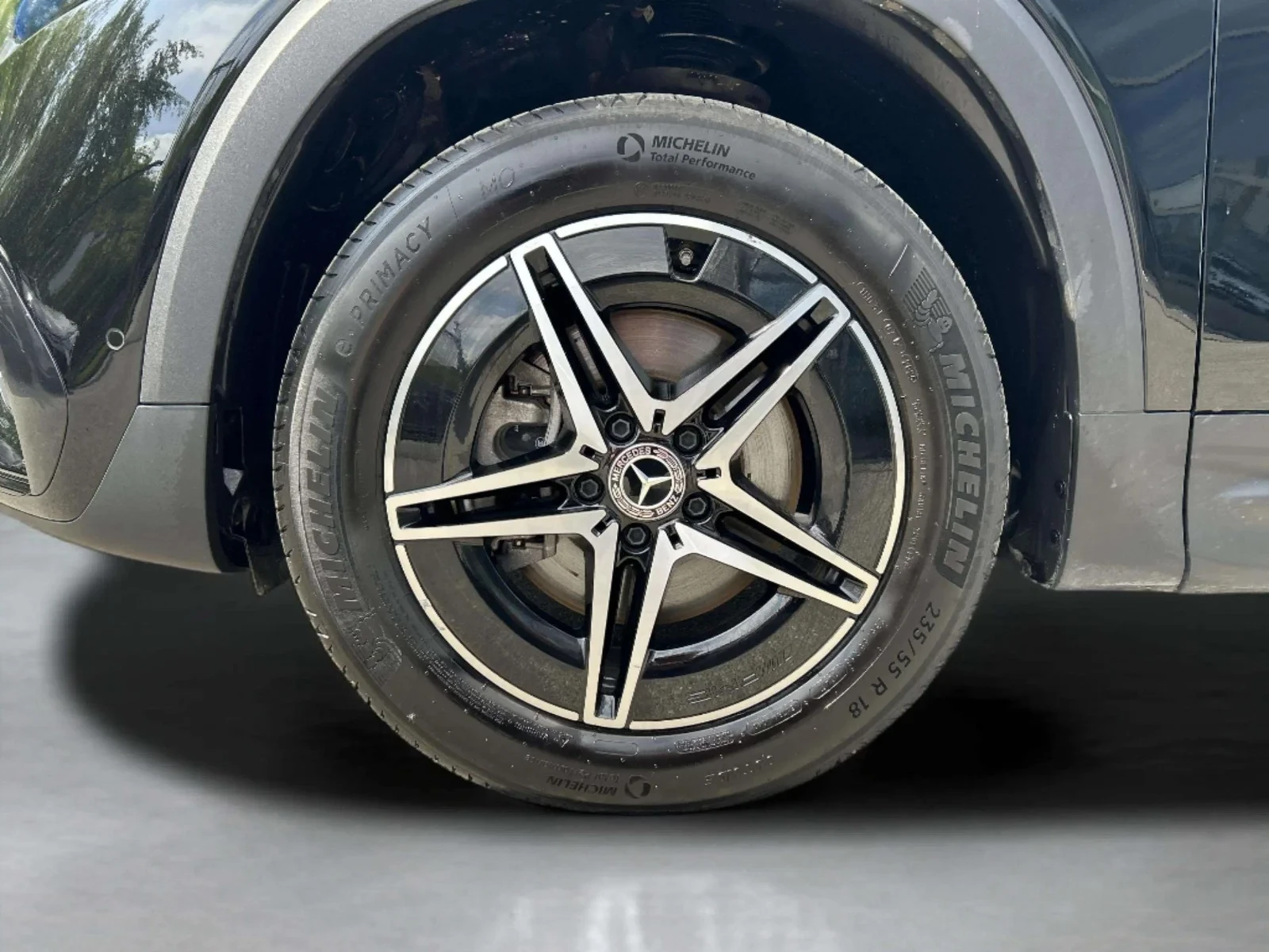 Mercedes-Benz-EQB-image-8