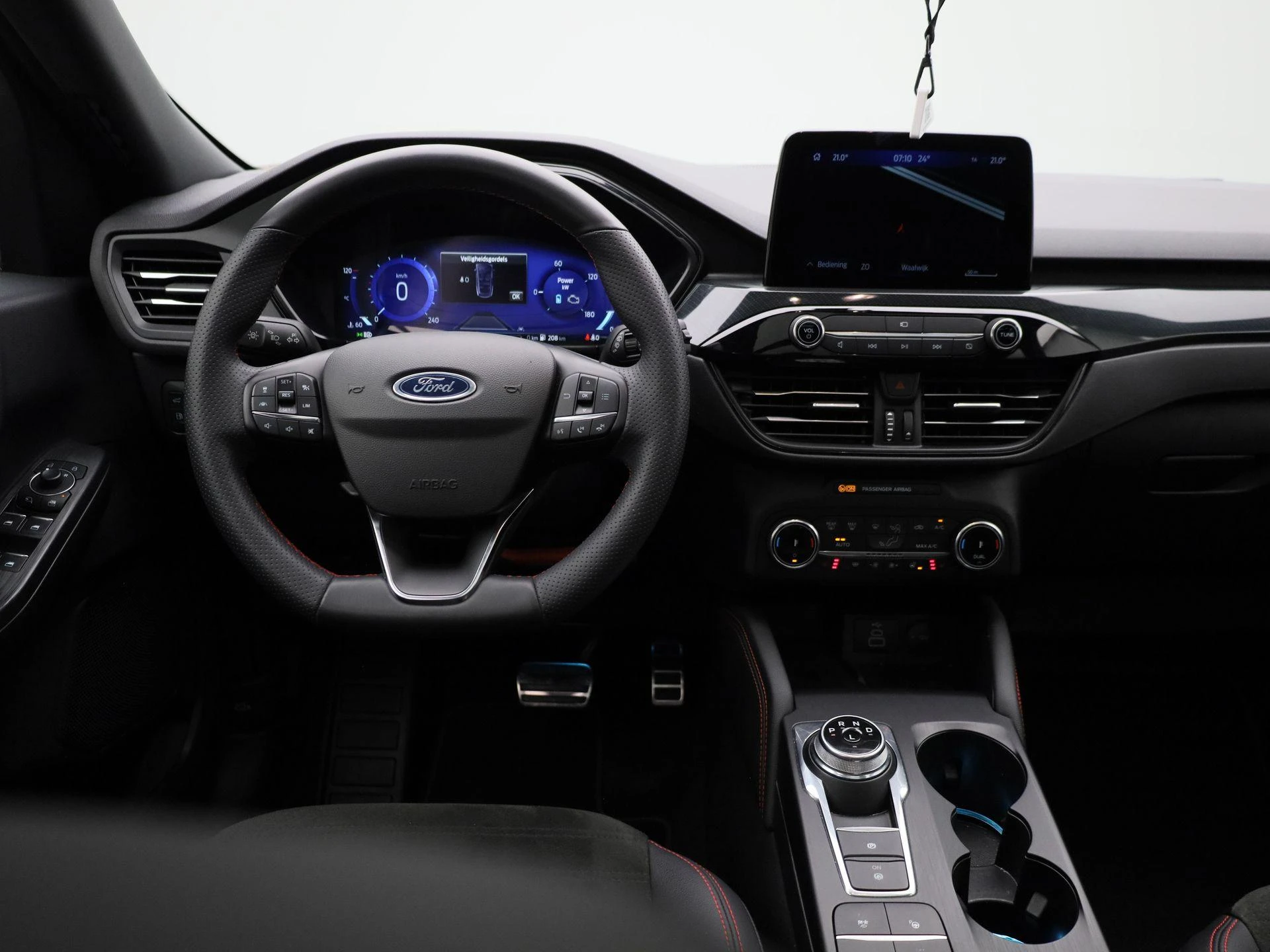 Ford Kuga - 7