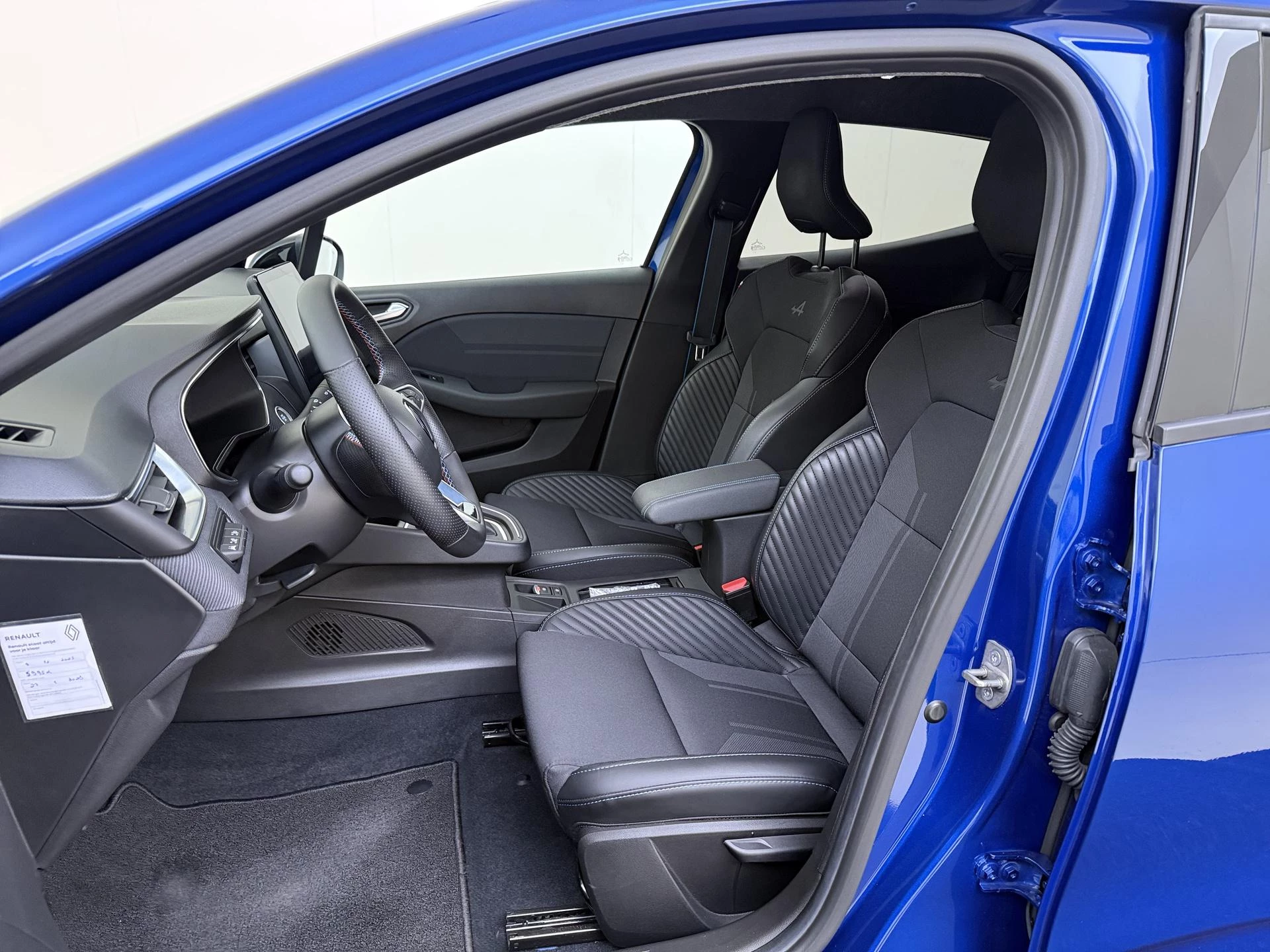 Renault-Clio-image-10
