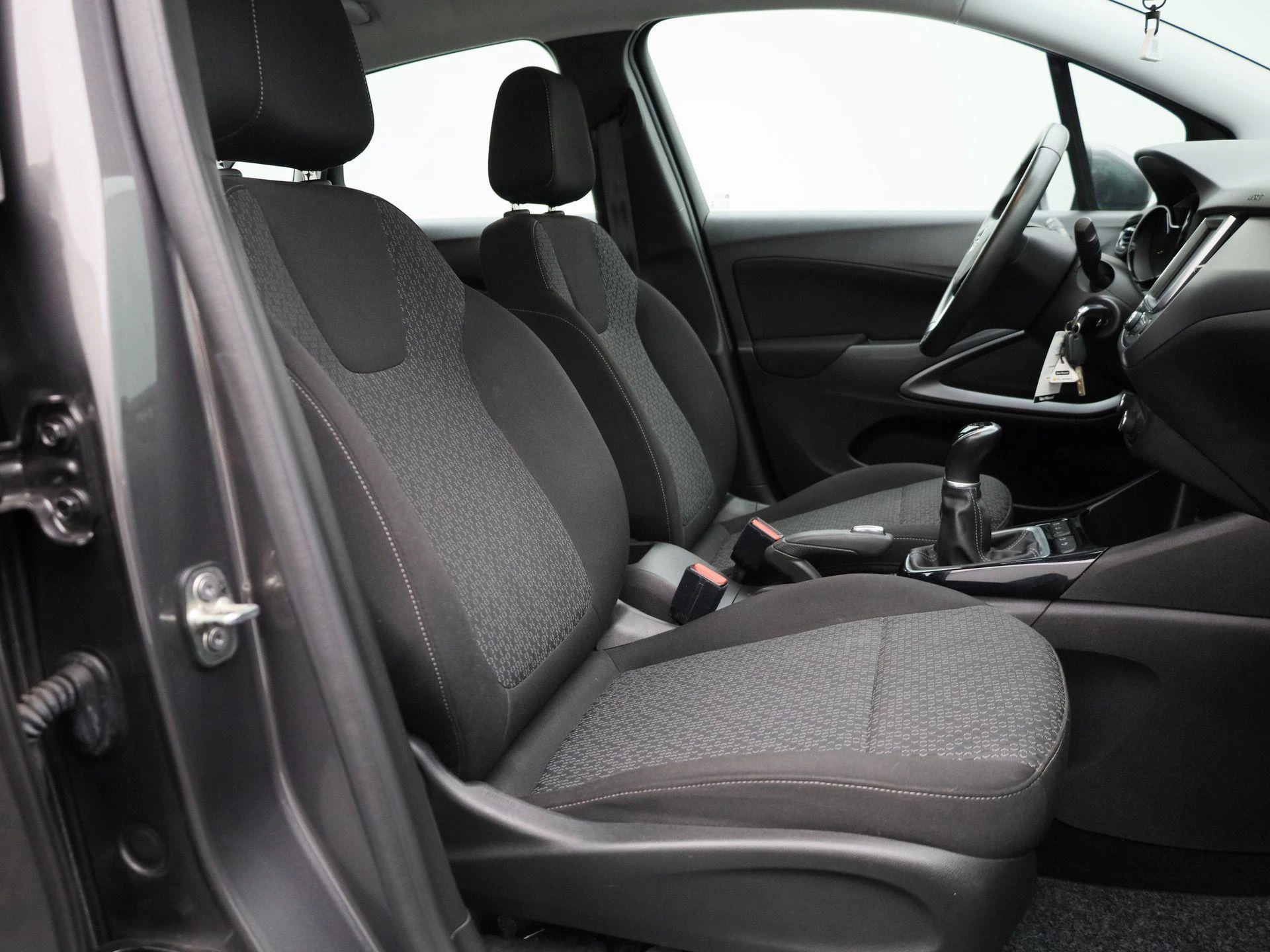 Opel-Crossland X-image-32