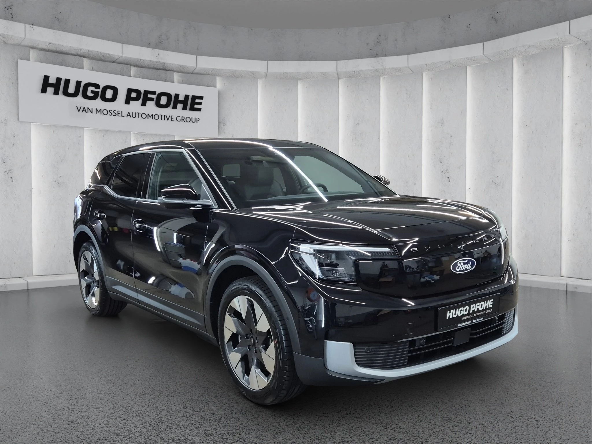 Ford Explorer BEV Premium SUV 77 kWh Elektromotor. 1-Gang-Automatik-Getriebe. Heckantrieb