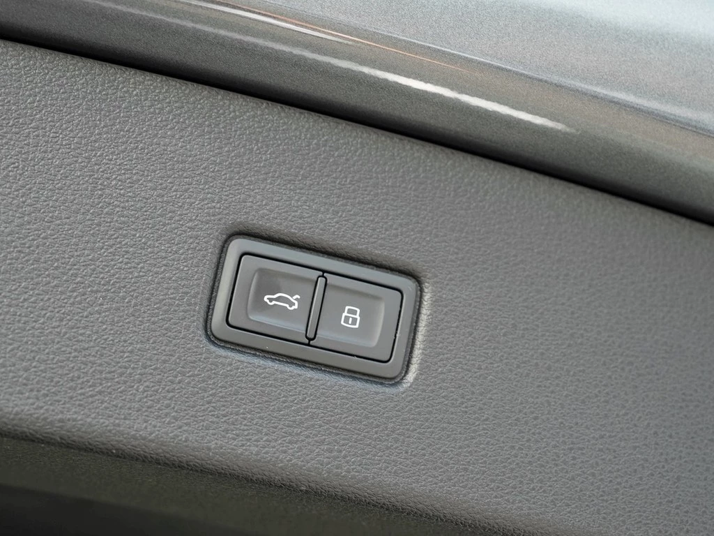 Audi Q5 Sportback 55 TFSIe S line Matrix AHK Kamera