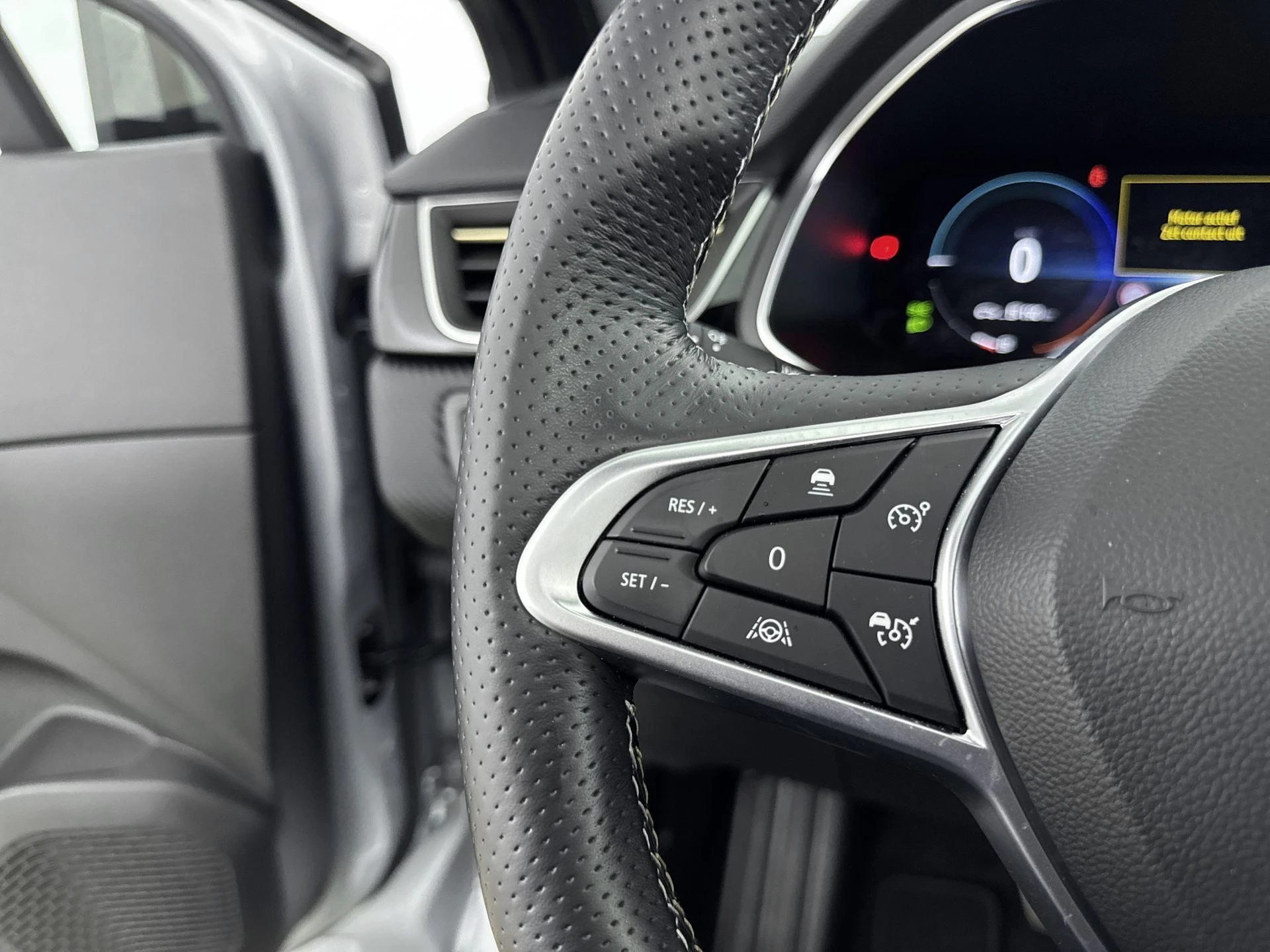 Renault-Captur-image-5