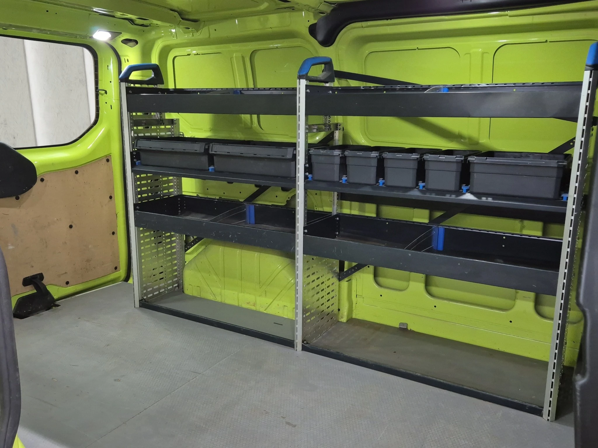 Ford-Transit Custom-image-10
