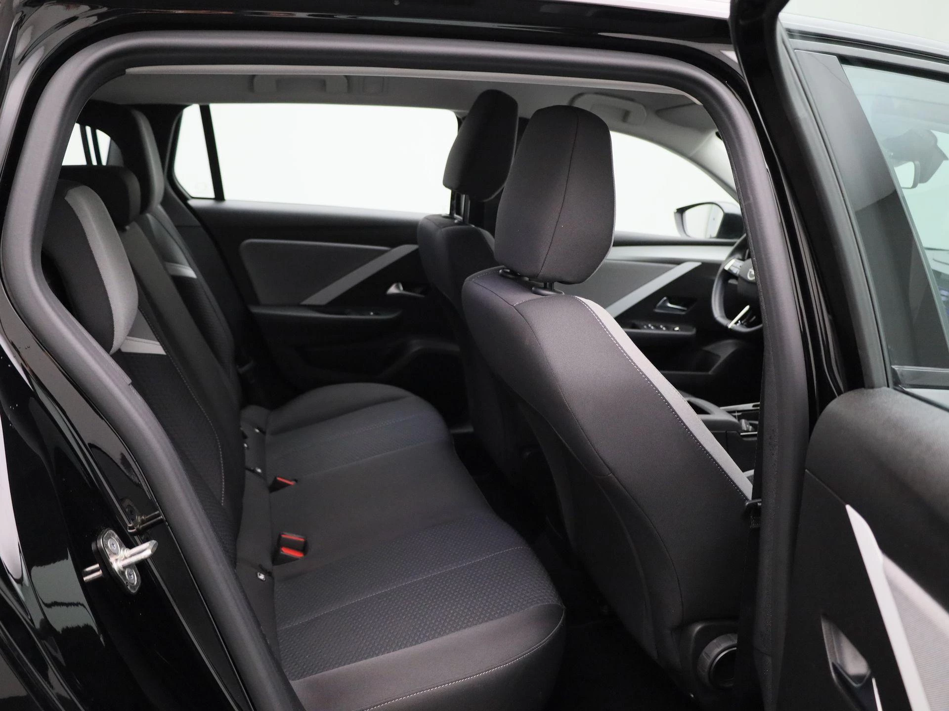 Opel-Astra-image-30