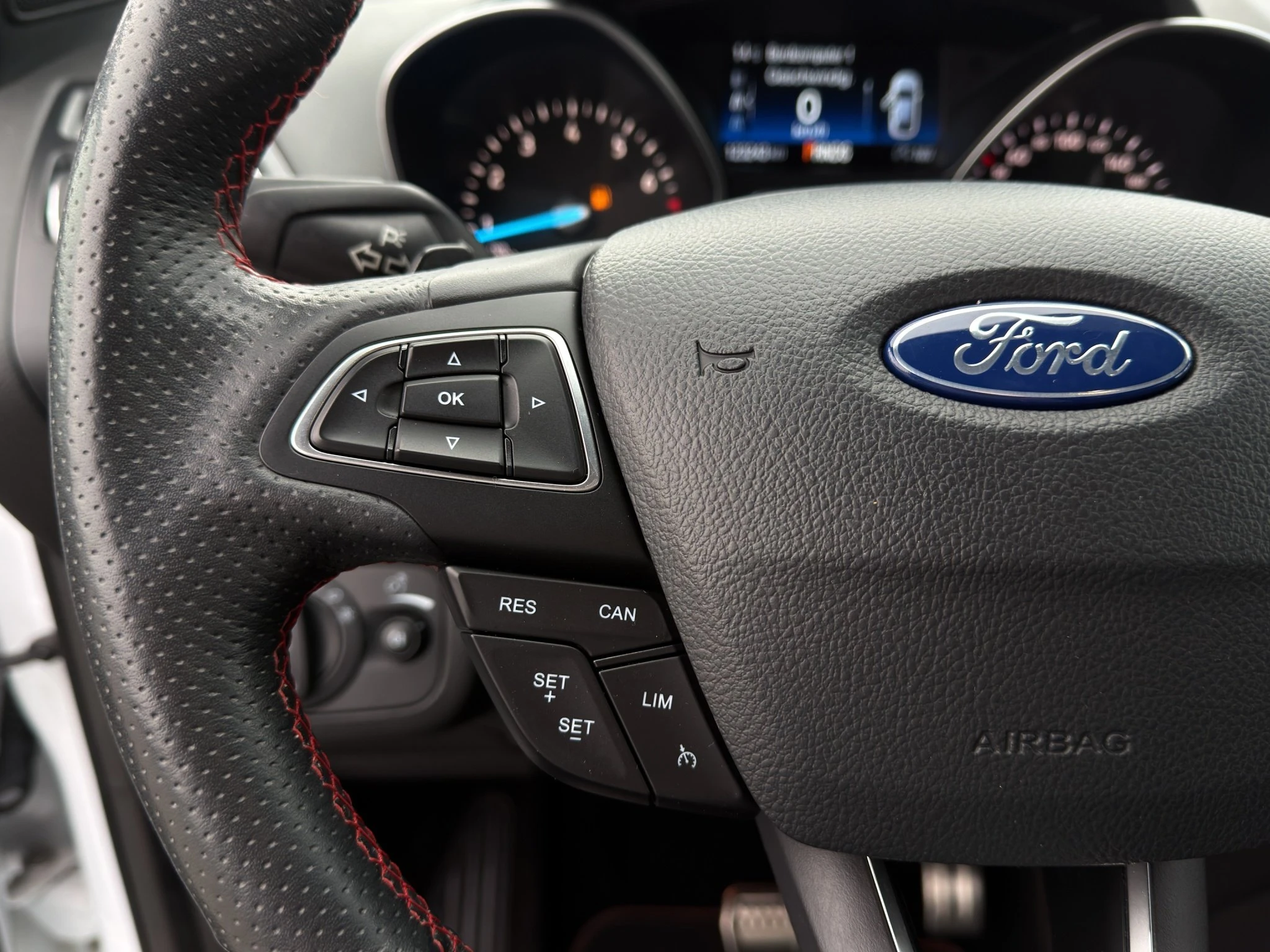 Ford-Kuga-image-18