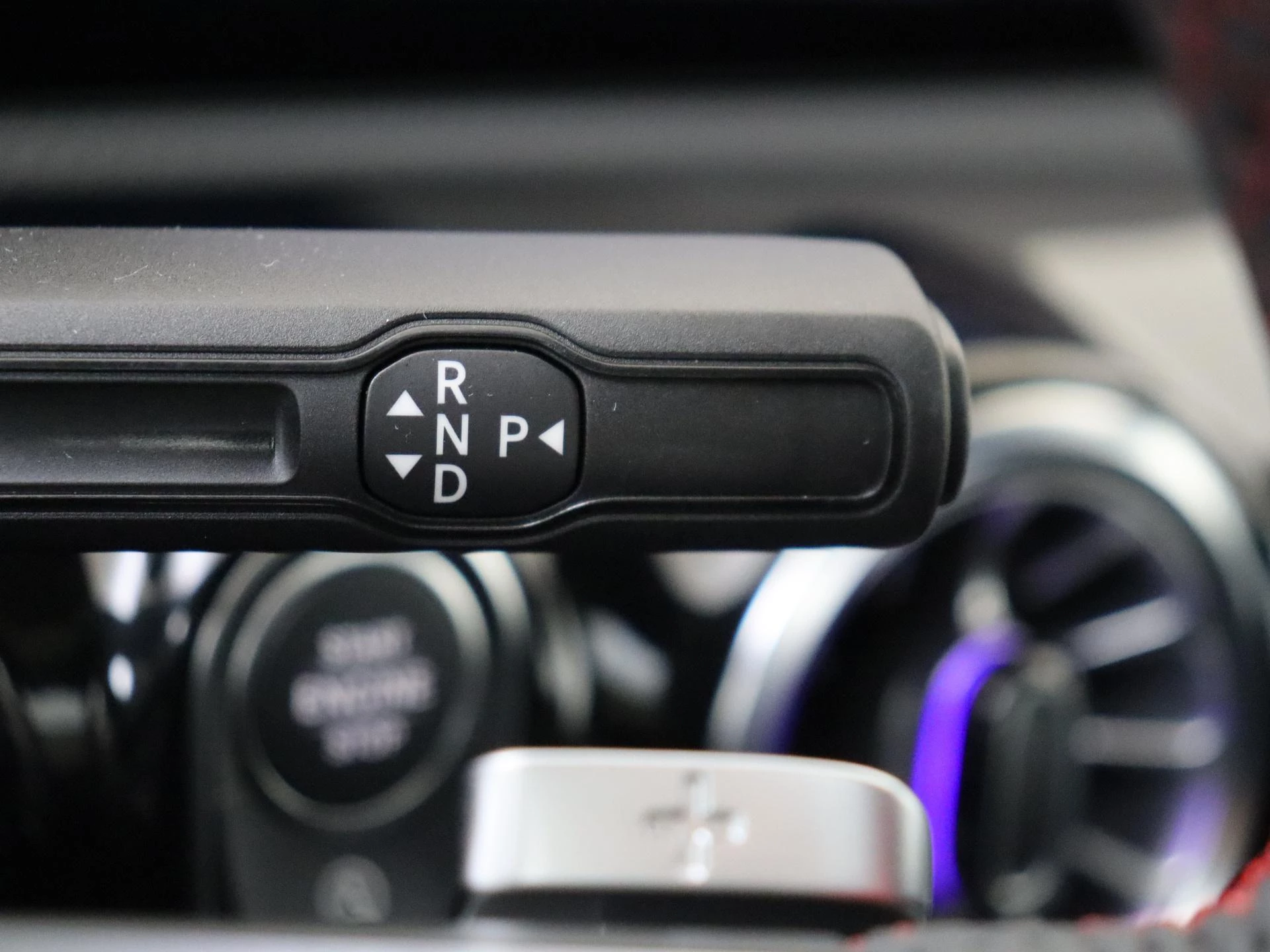 Mercedes-Benz-CLA-image-14