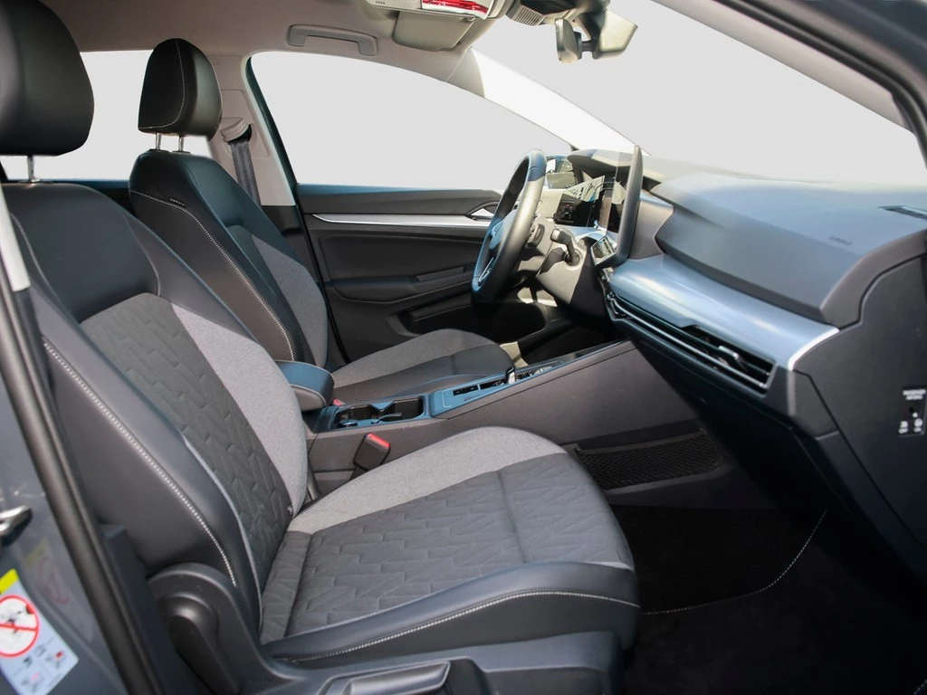 Volkswagen Golf VIII 1.5 eTSI DSG Goal AHK/Navi/RFK