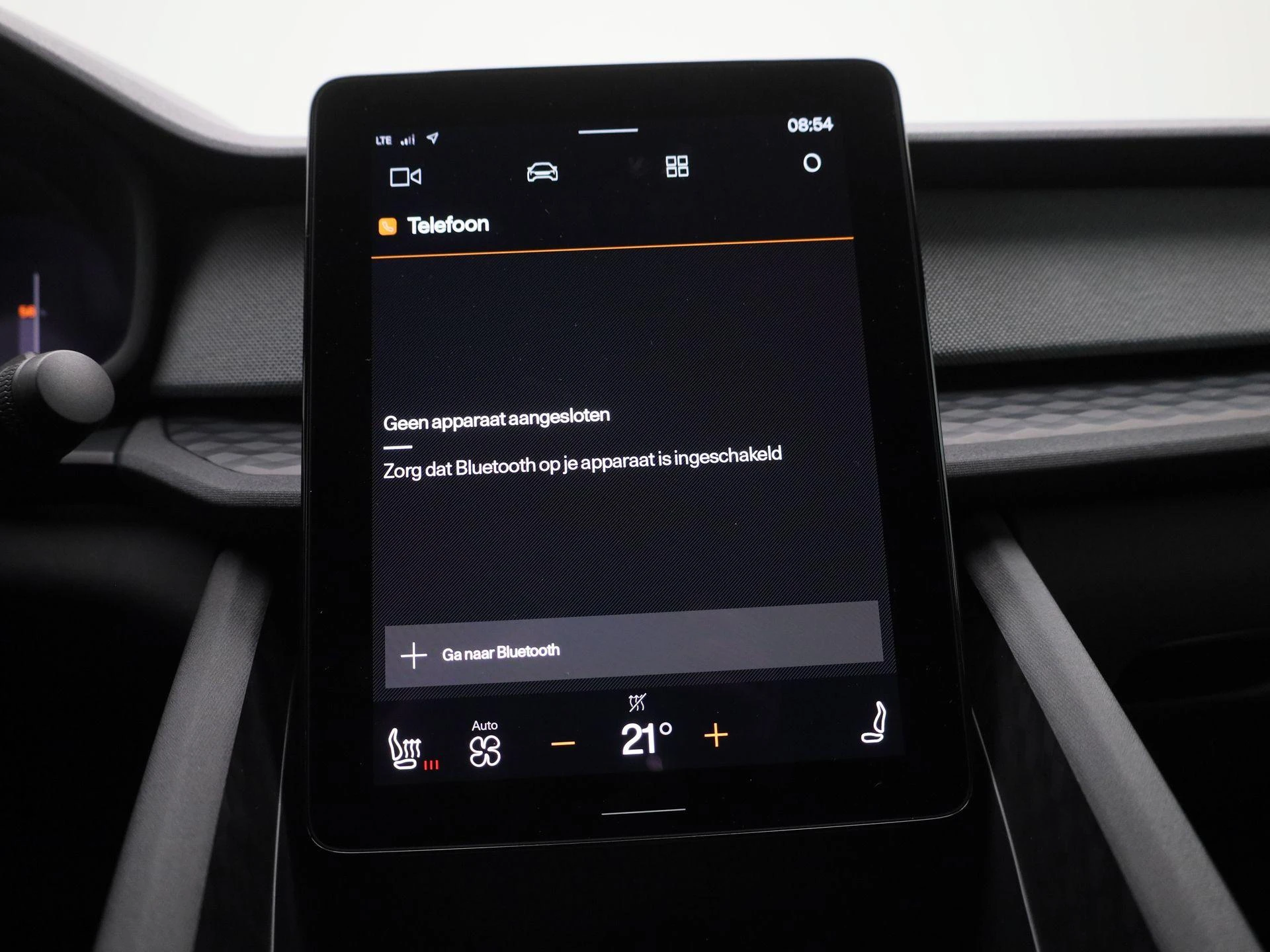 Polestar-2-image-24