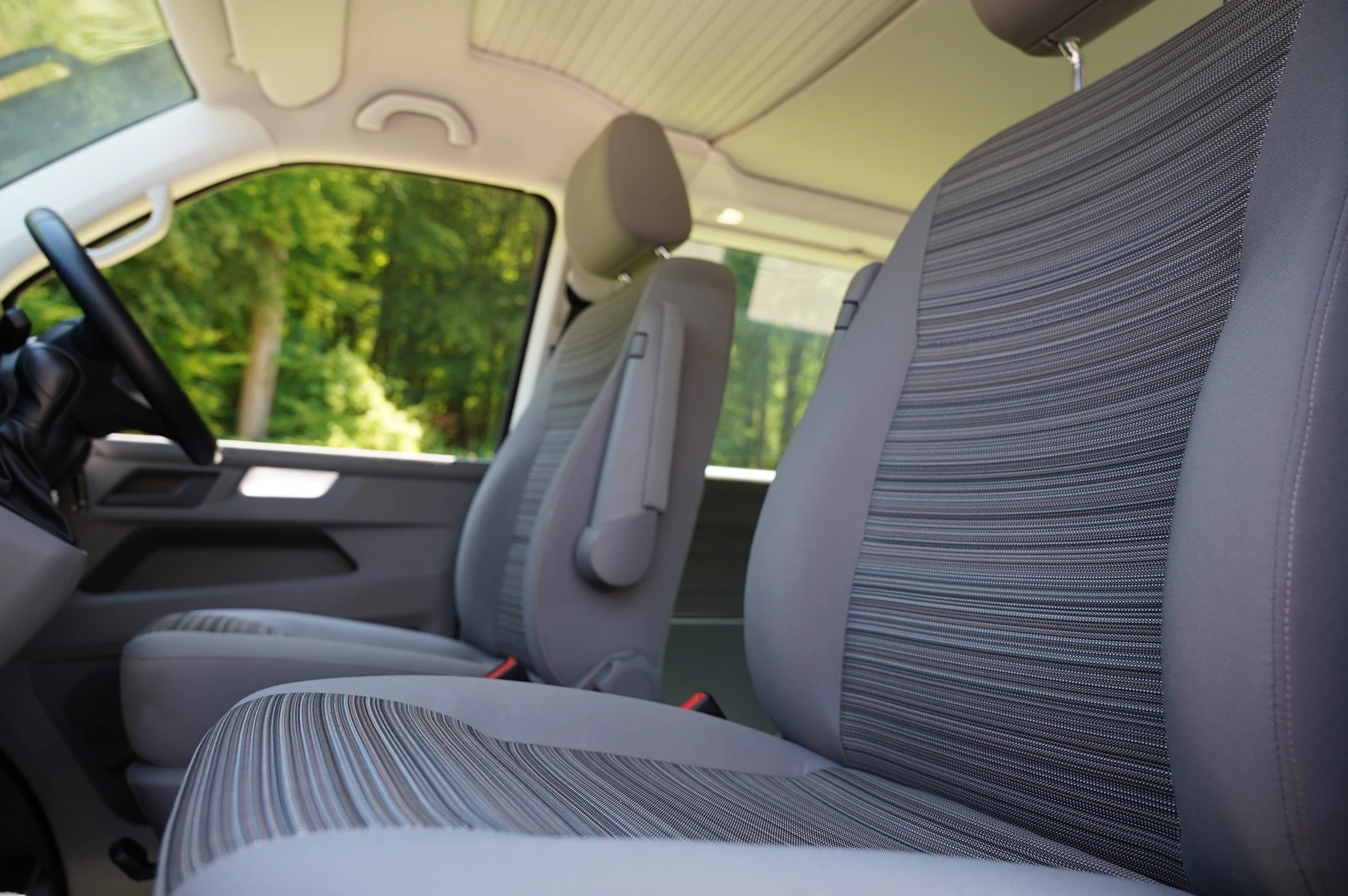 Volkswagen-California-image-18
