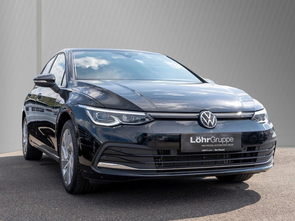 Volkswagen-Golf-image-2