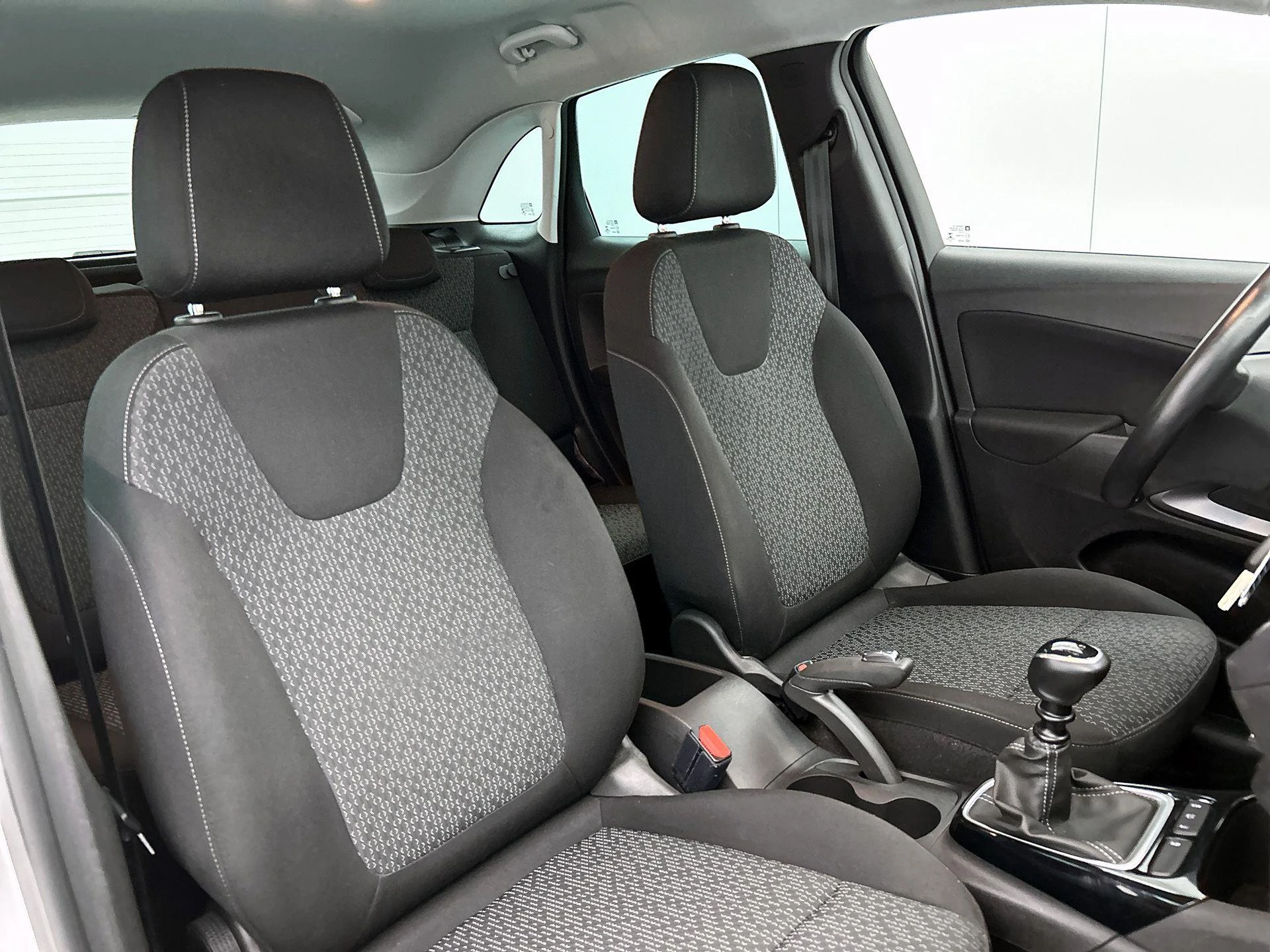 Opel-Crossland-image-21
