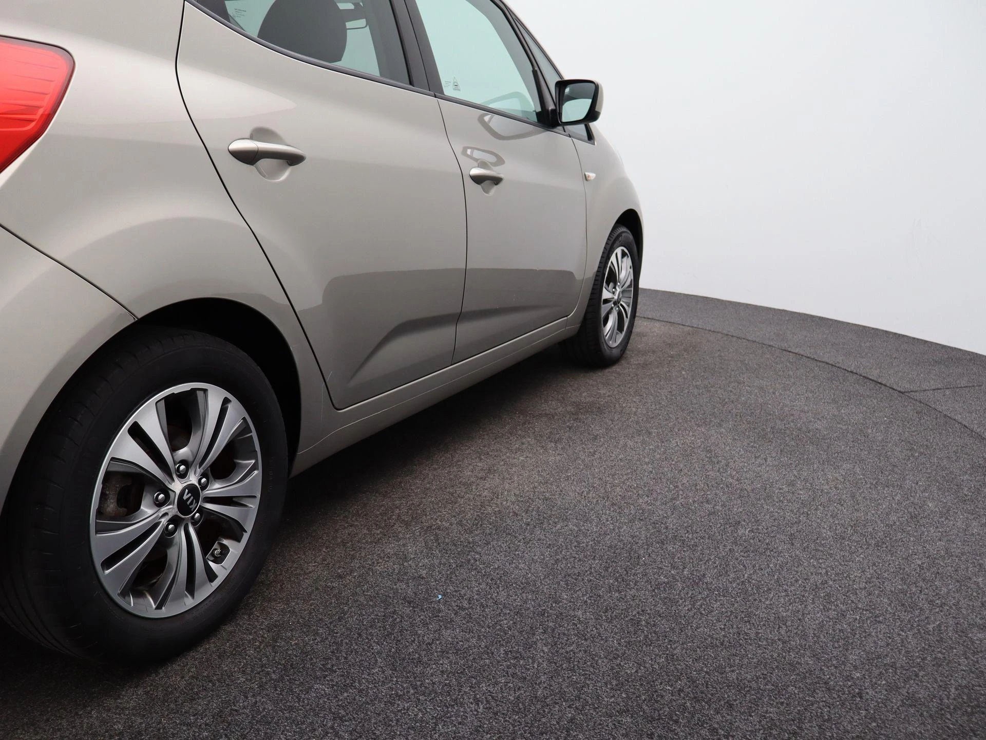 Kia-Venga-image-24
