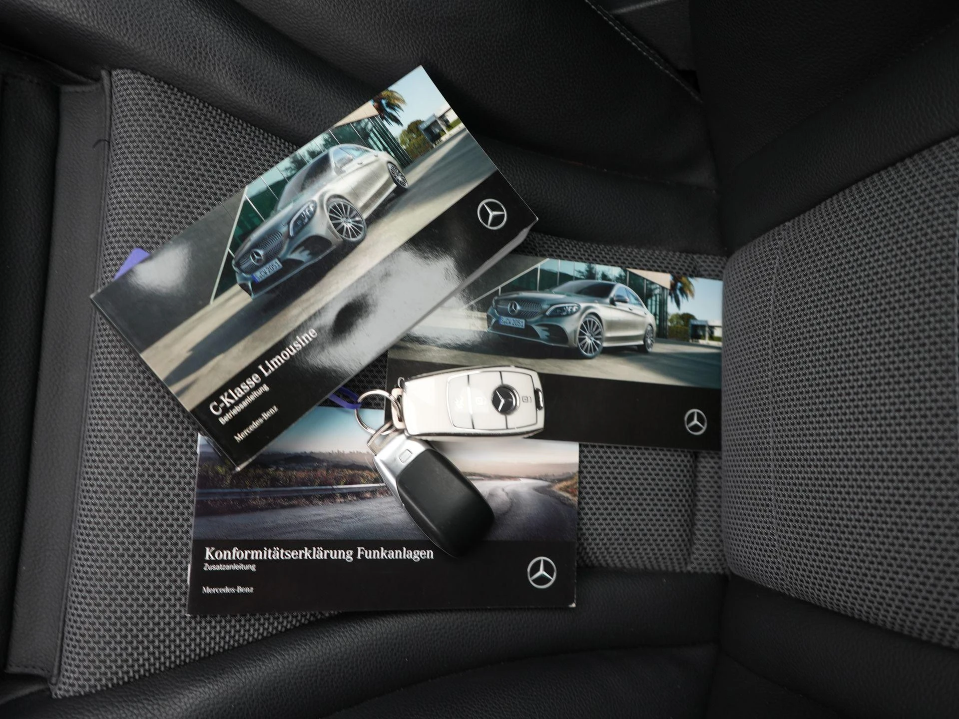 Mercedes-Benz-C-Klasse-image-34