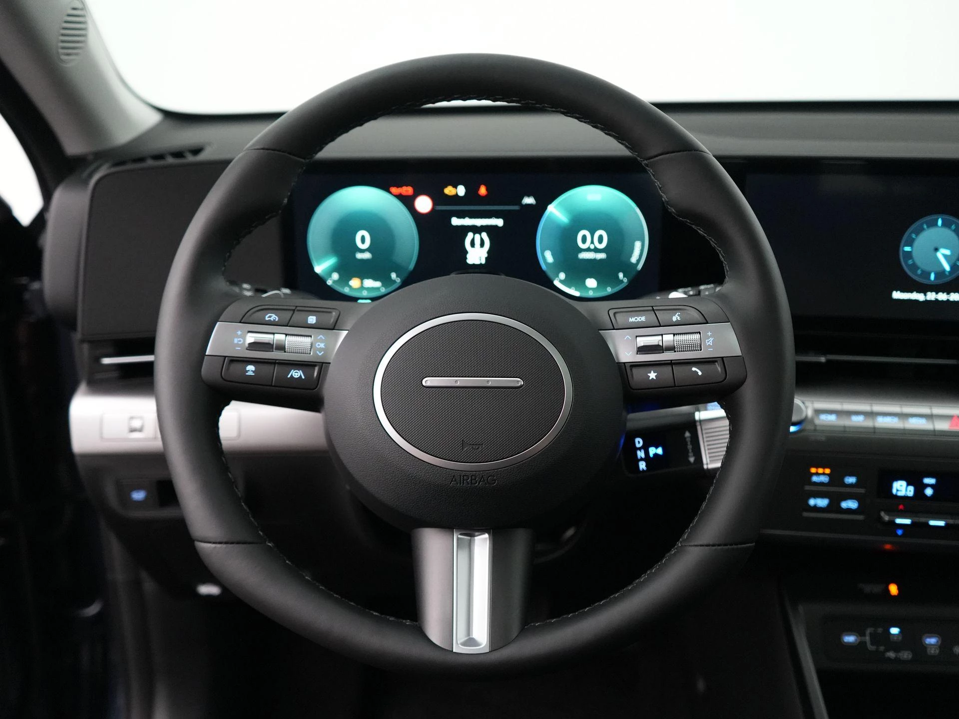 Hyundai Kona 1.6 GDI HEV Premium Sky