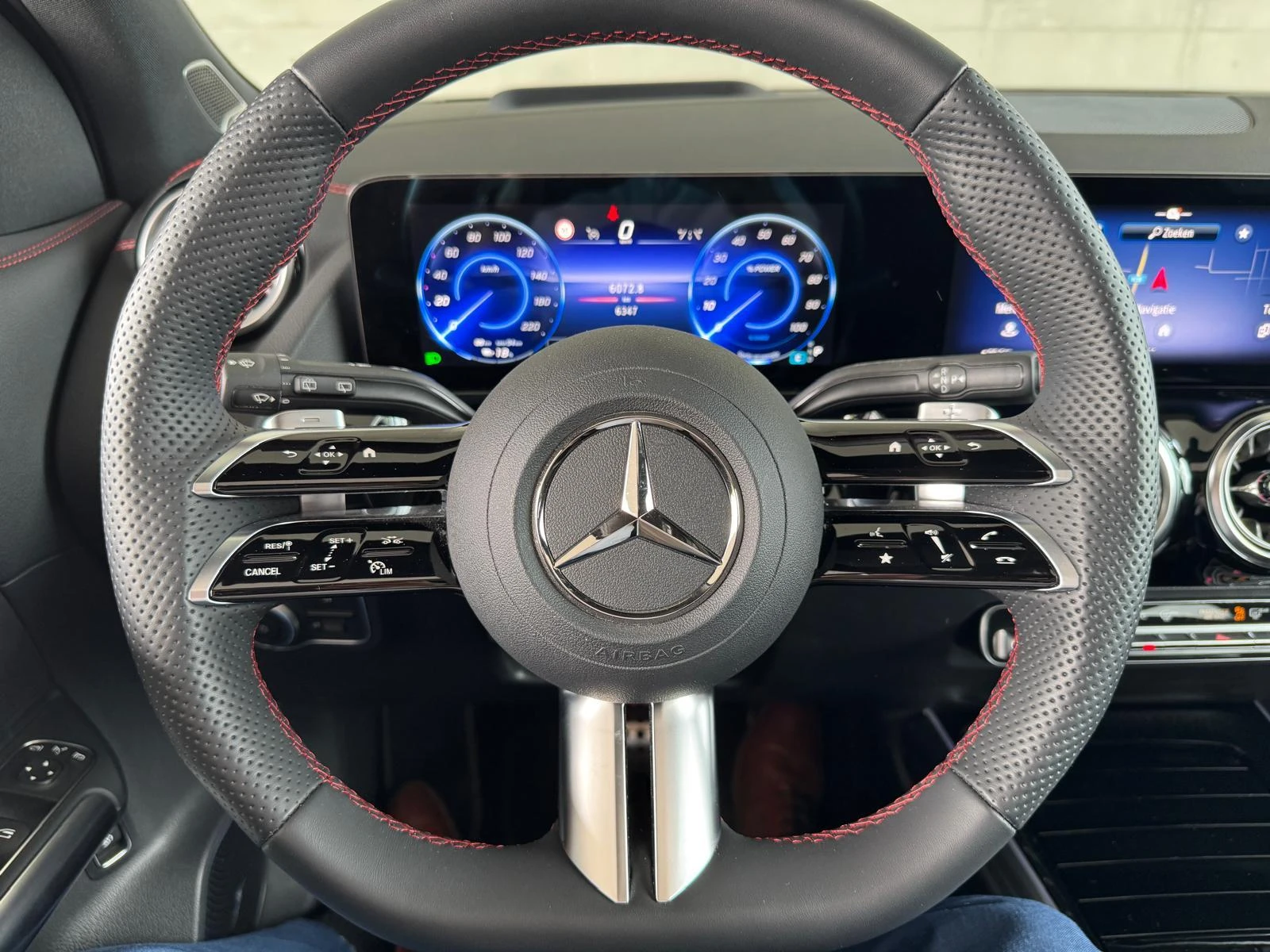 Mercedes-Benz-EQA-image-14