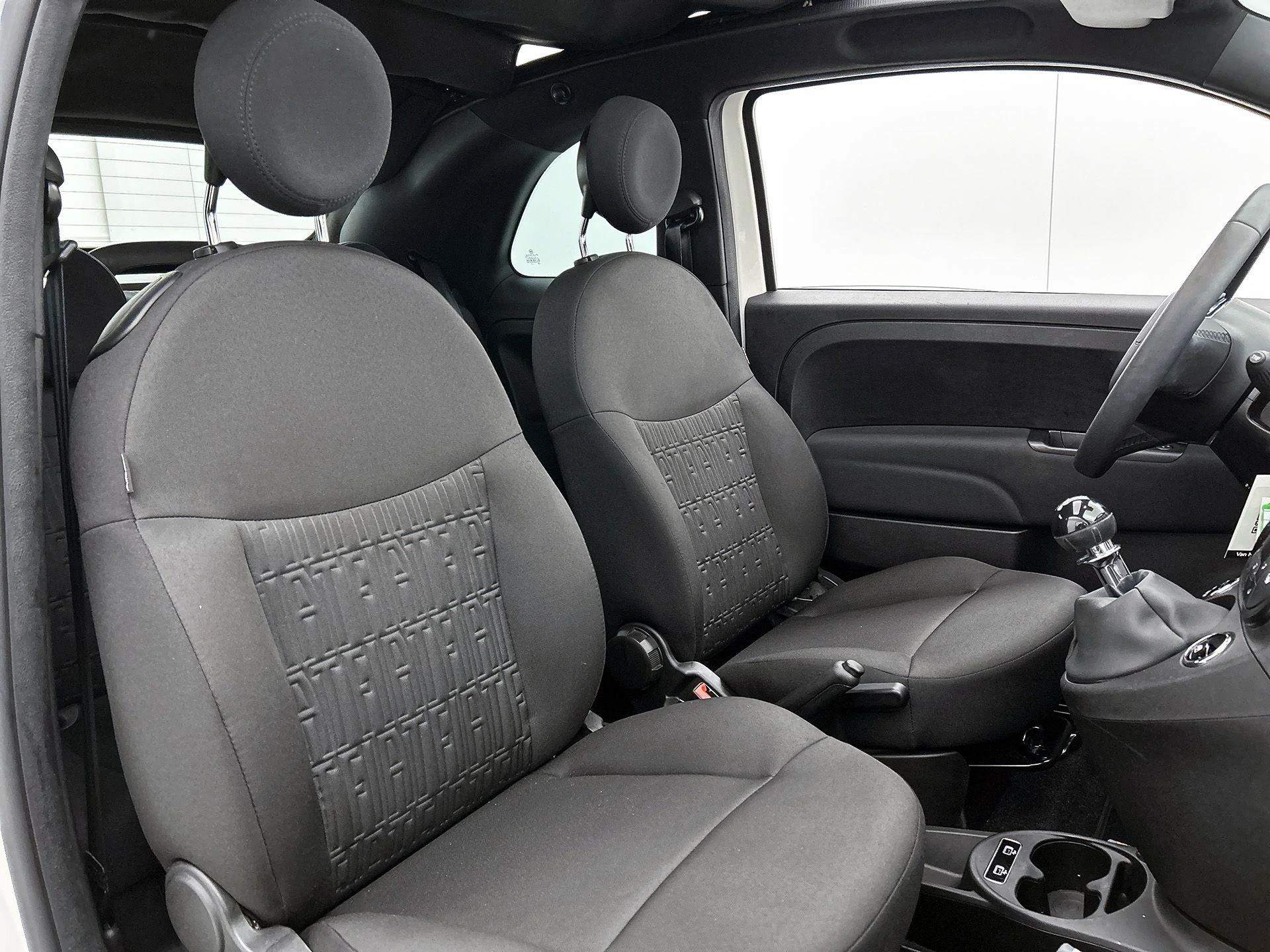 Fiat-500C-image-33