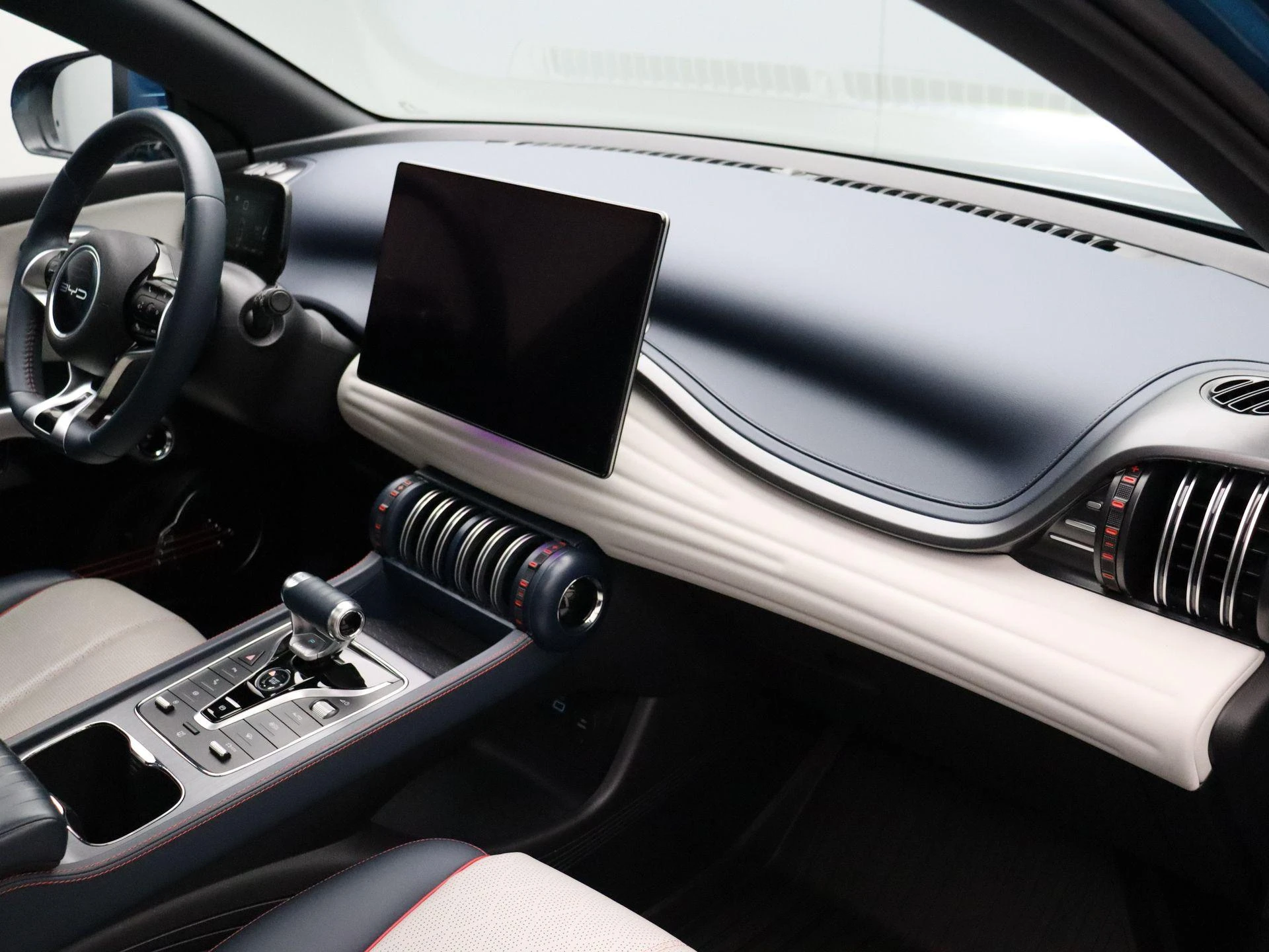 BYD-ATTO 3-image-28