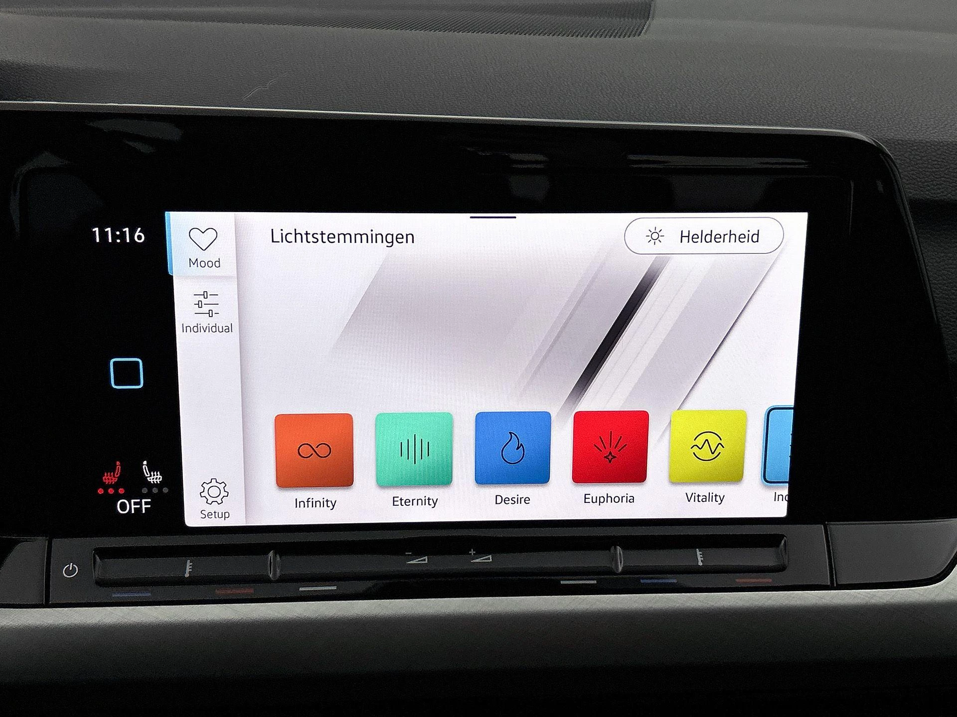 Volkswagen-Golf-image-29