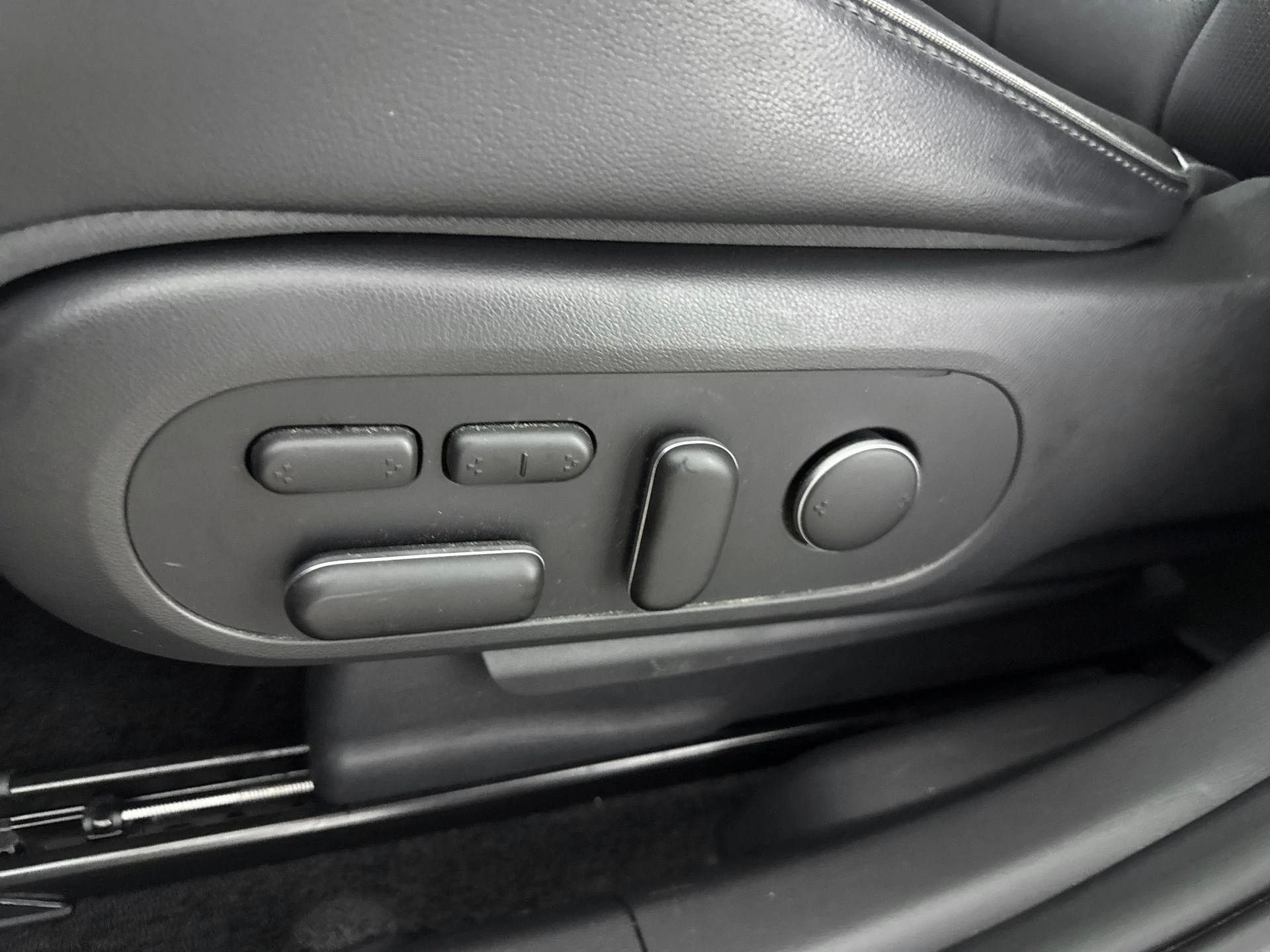 Hyundai-IONIQ 5-image-14