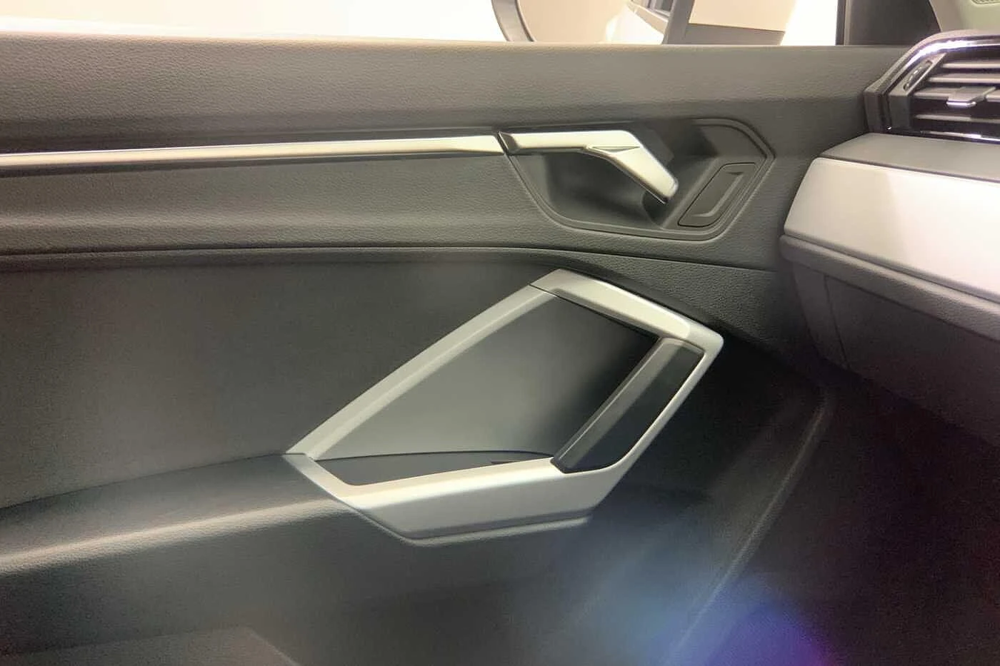 Audi-Q3-image-19