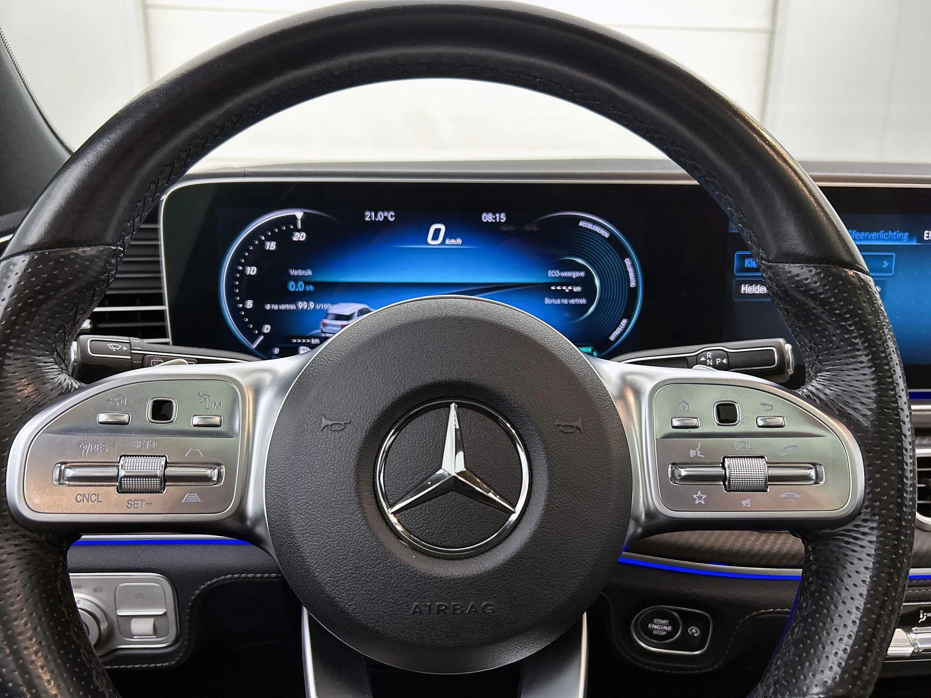 Mercedes-Benz-GLE-image-47