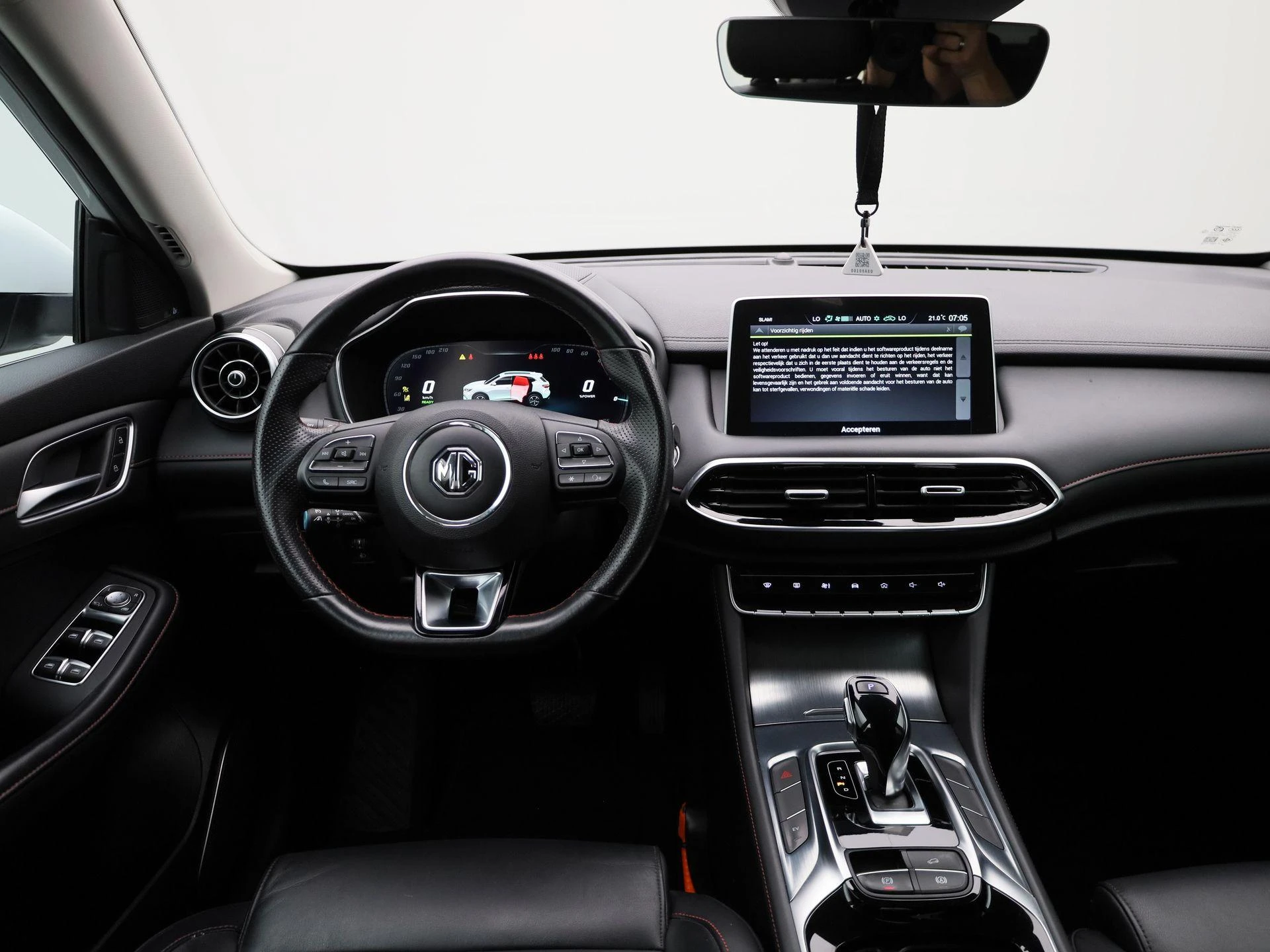 MG EHS 1.5 TGDI Edition1