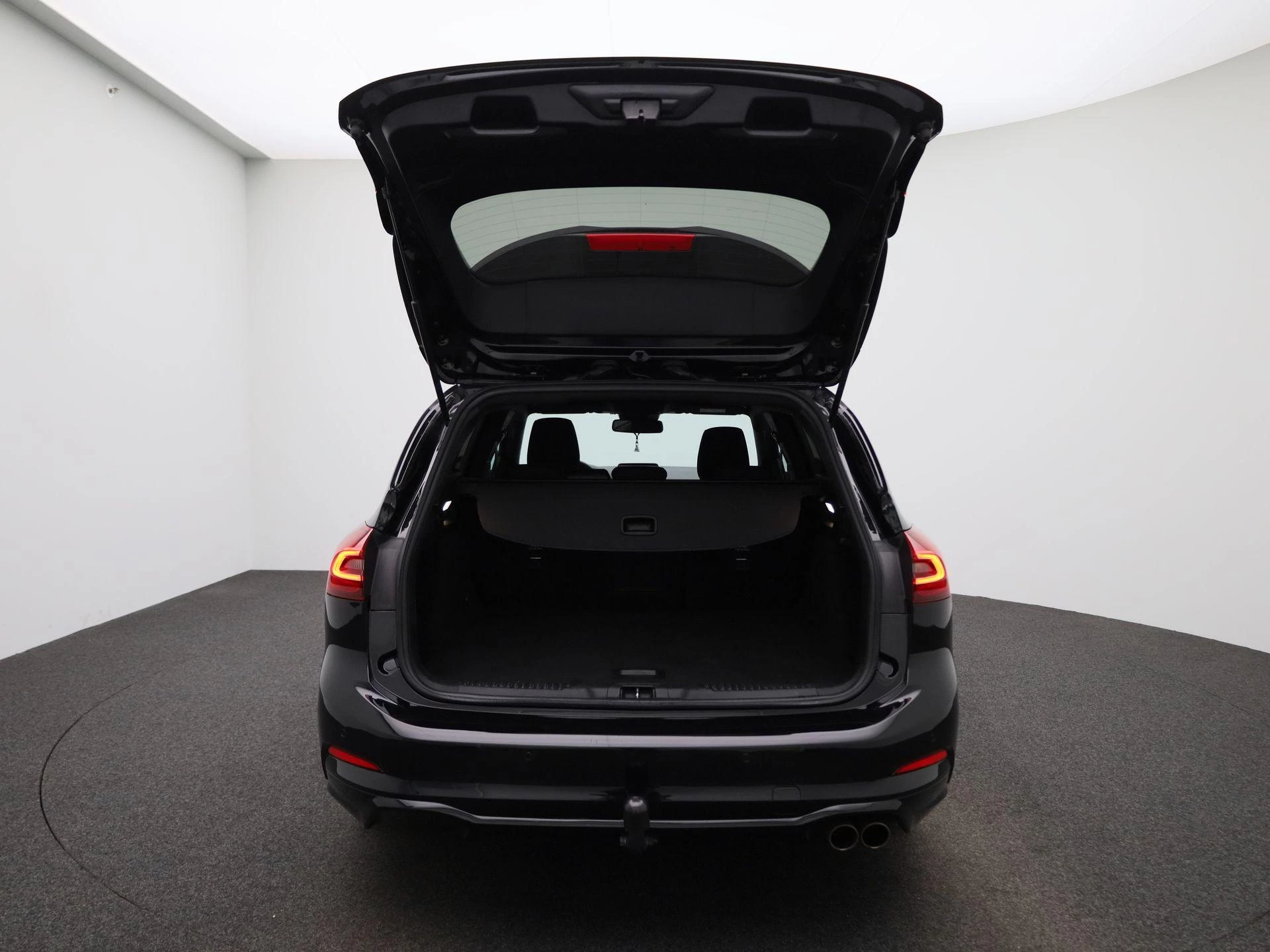 Ford Focus Wagon 1.0 EcoBoost Hybrid ST Line Style