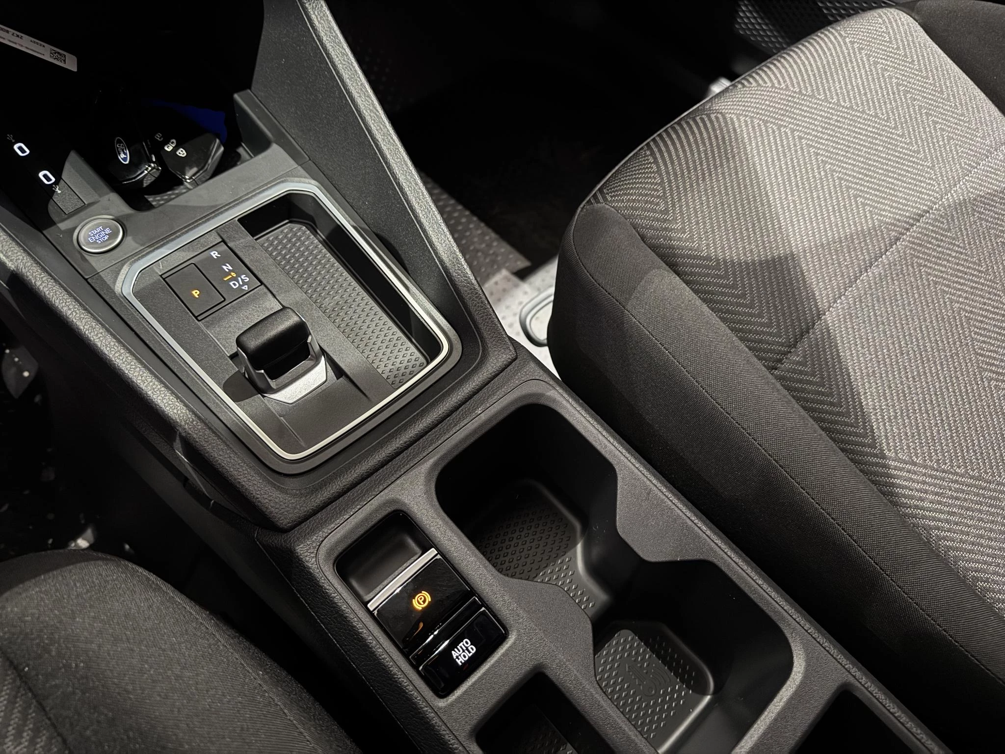 Ford-Transit Connect-image-31