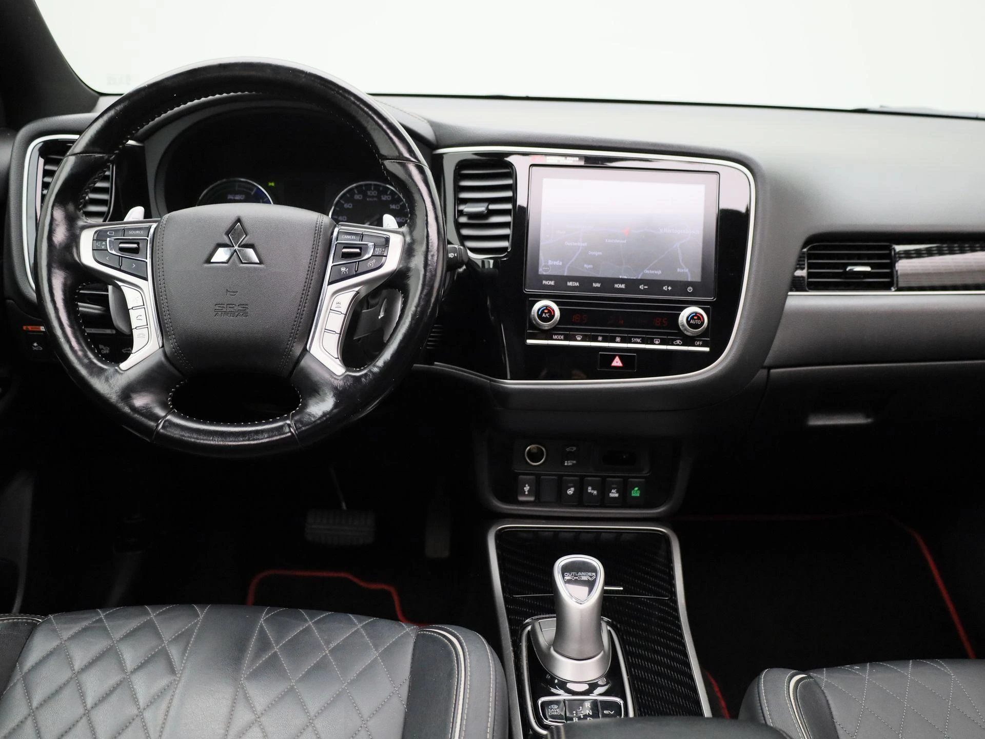 Mitsubishi-Outlander-image-6