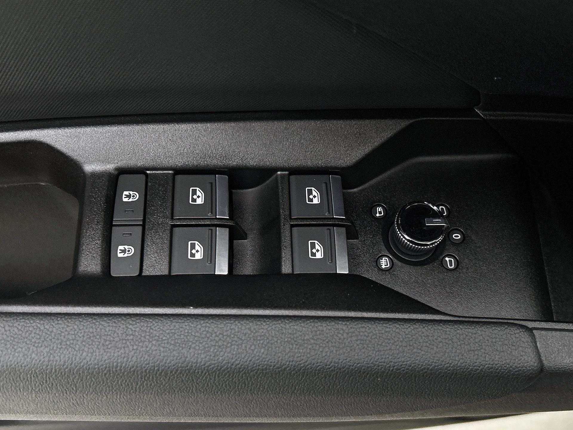 Audi-Q4 Sportback e-tron-image-36