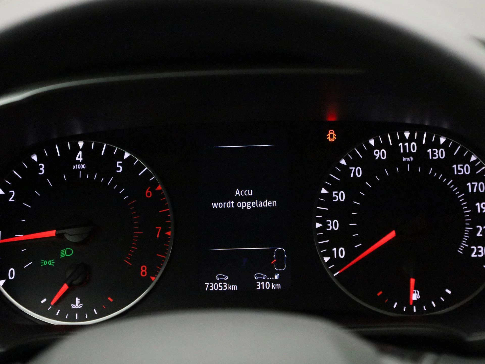 Renault-Mégane Grand Tour-image-9