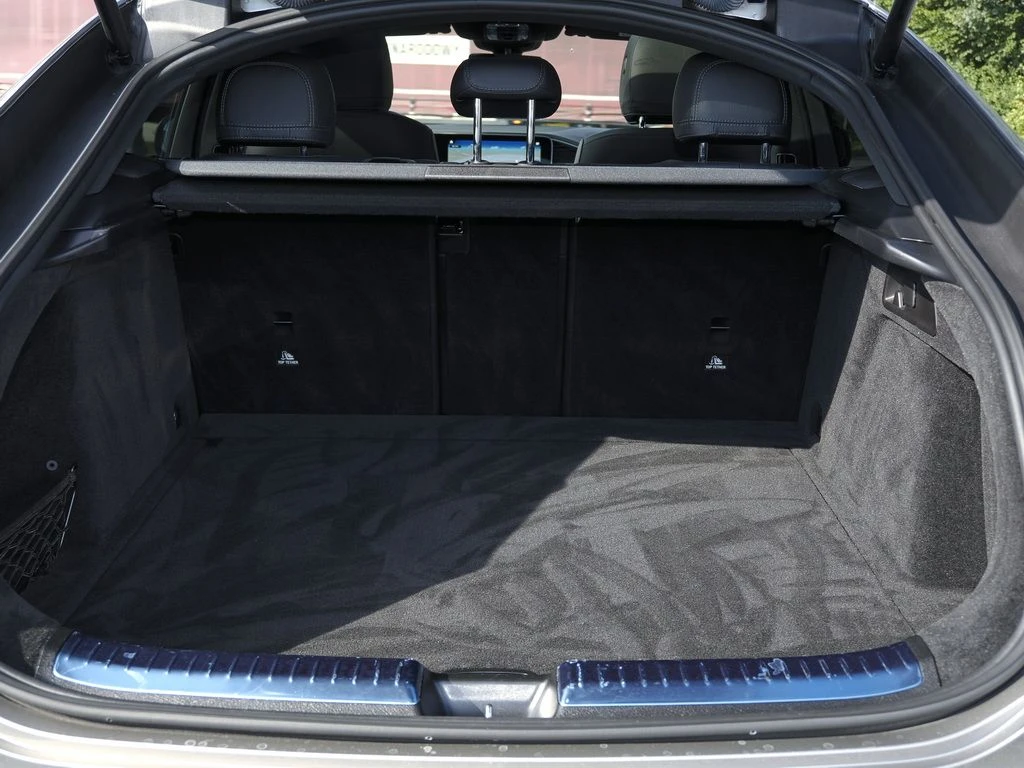 Mercedes-Benz-GLE 400 d-image-15