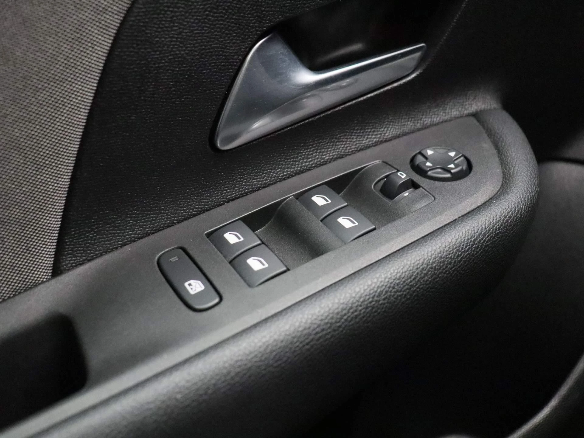 Opel-Mokka-image-18