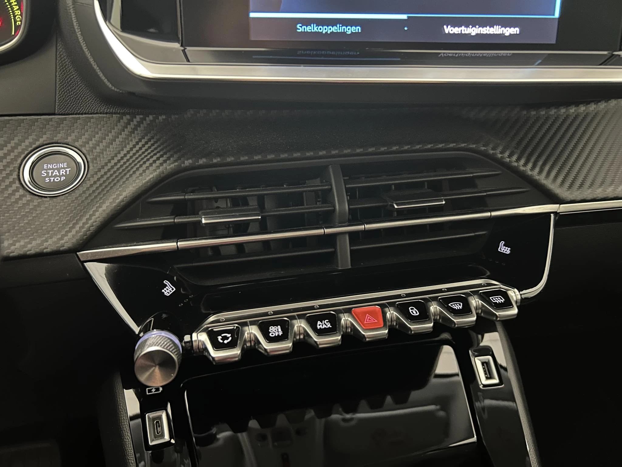 Peugeot-e-208-image-13