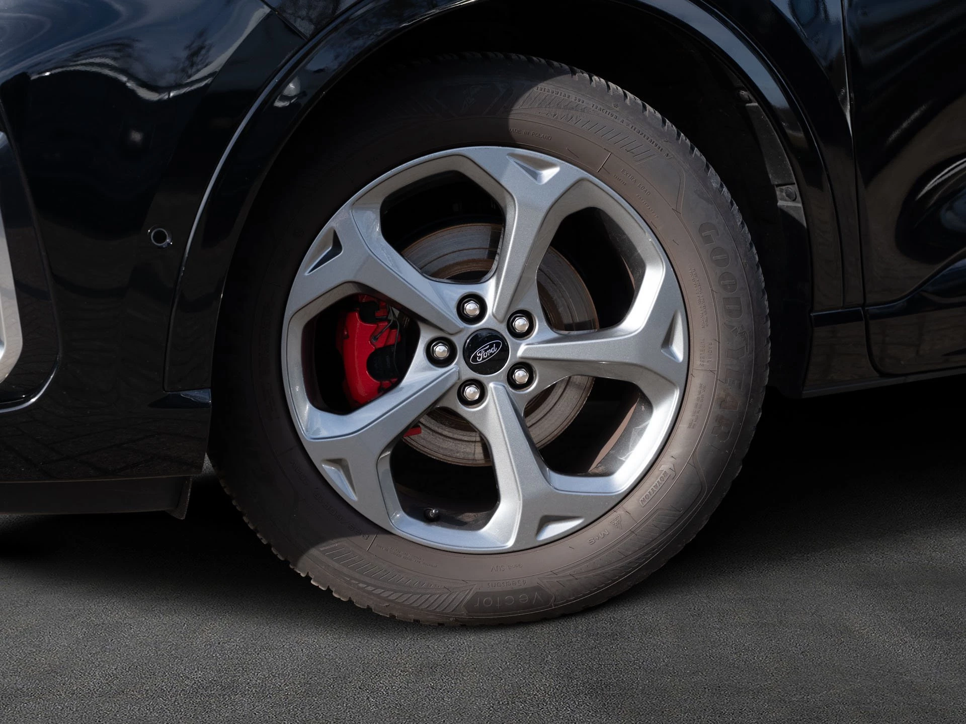 Ford Kuga ST-Line X*PANO*AHK*LED-MATRIX*360GRAD*ACC*NAVI*SOUND-SYS.