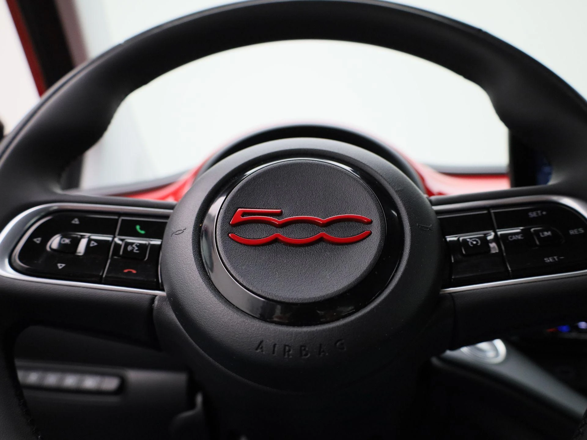 Fiat-500e-image-30