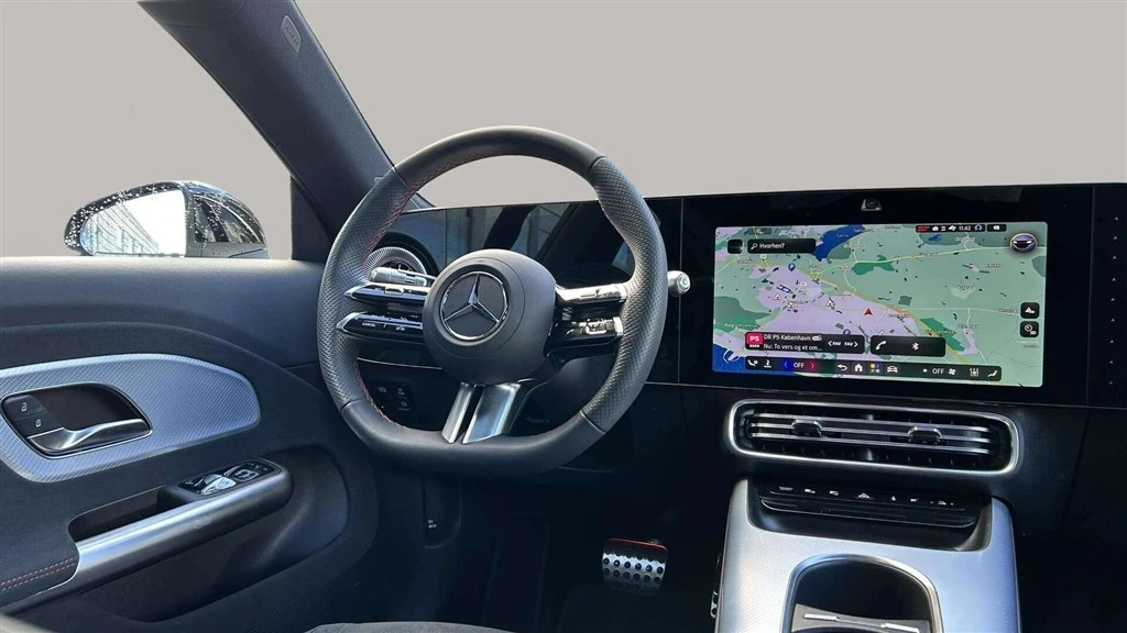 Mercedes-Benz-CLA-image-12