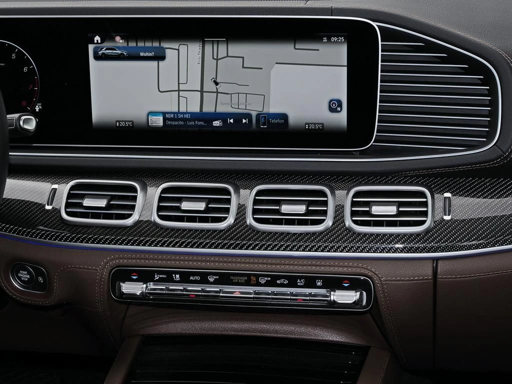 Mercedes-Benz-GLE 580-image-11
